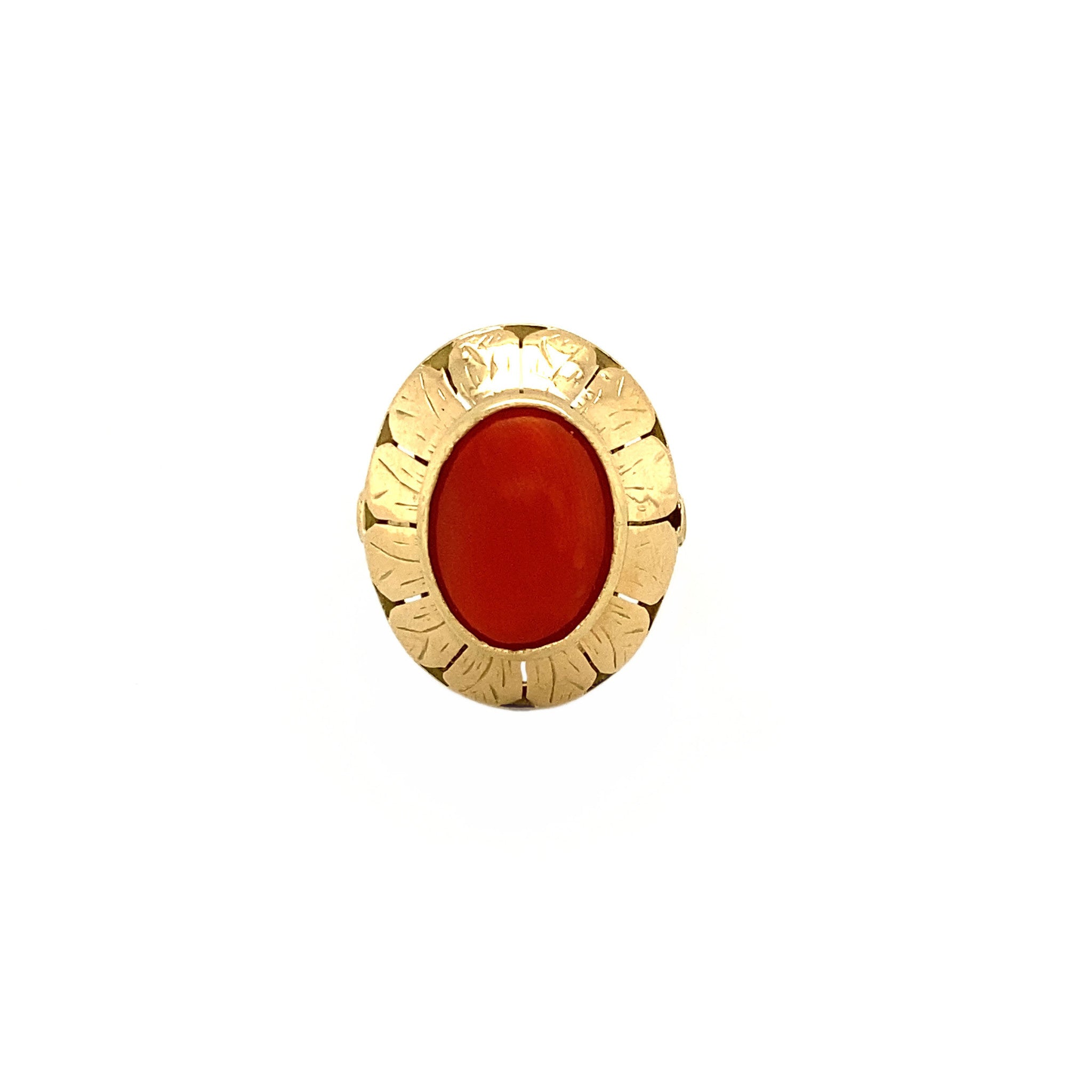 Gold ring with blood coral 14 kt