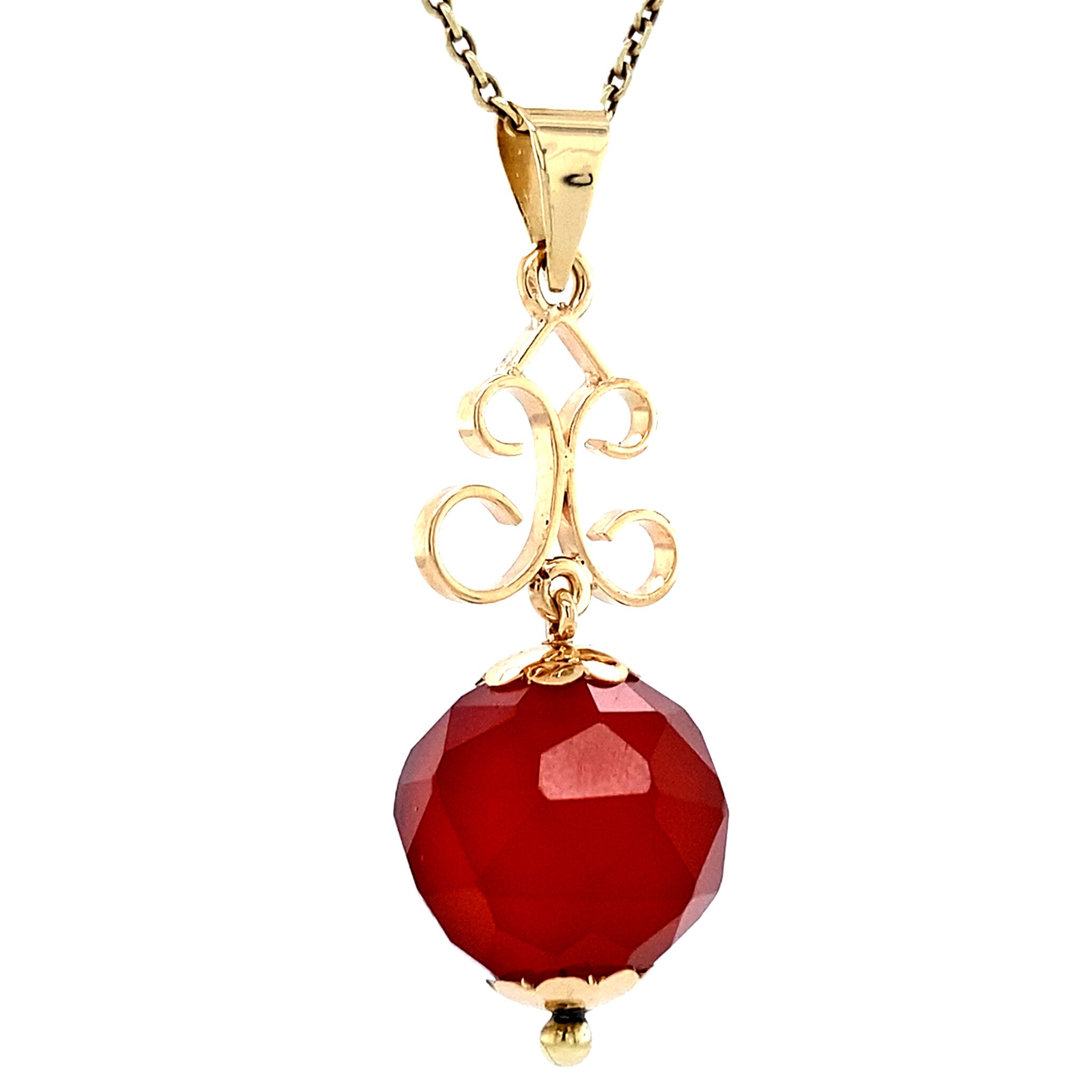 Gold pendant with carnelian 14 kt