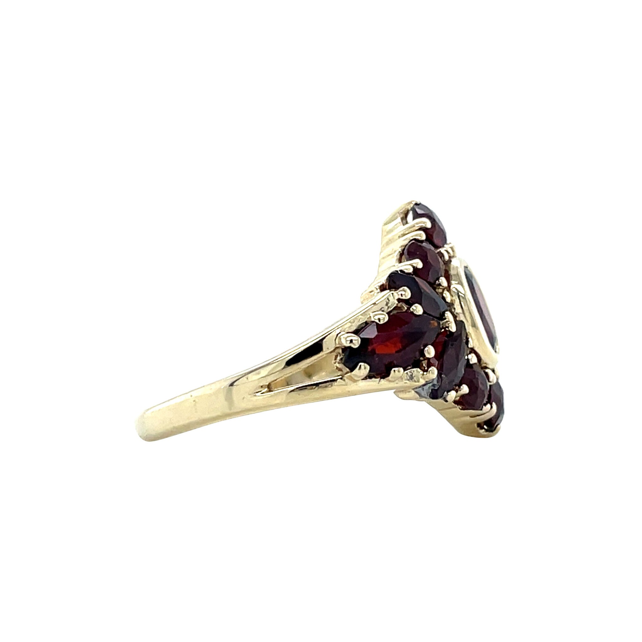 Gouden vintage entourage ring met granaat 14 krt