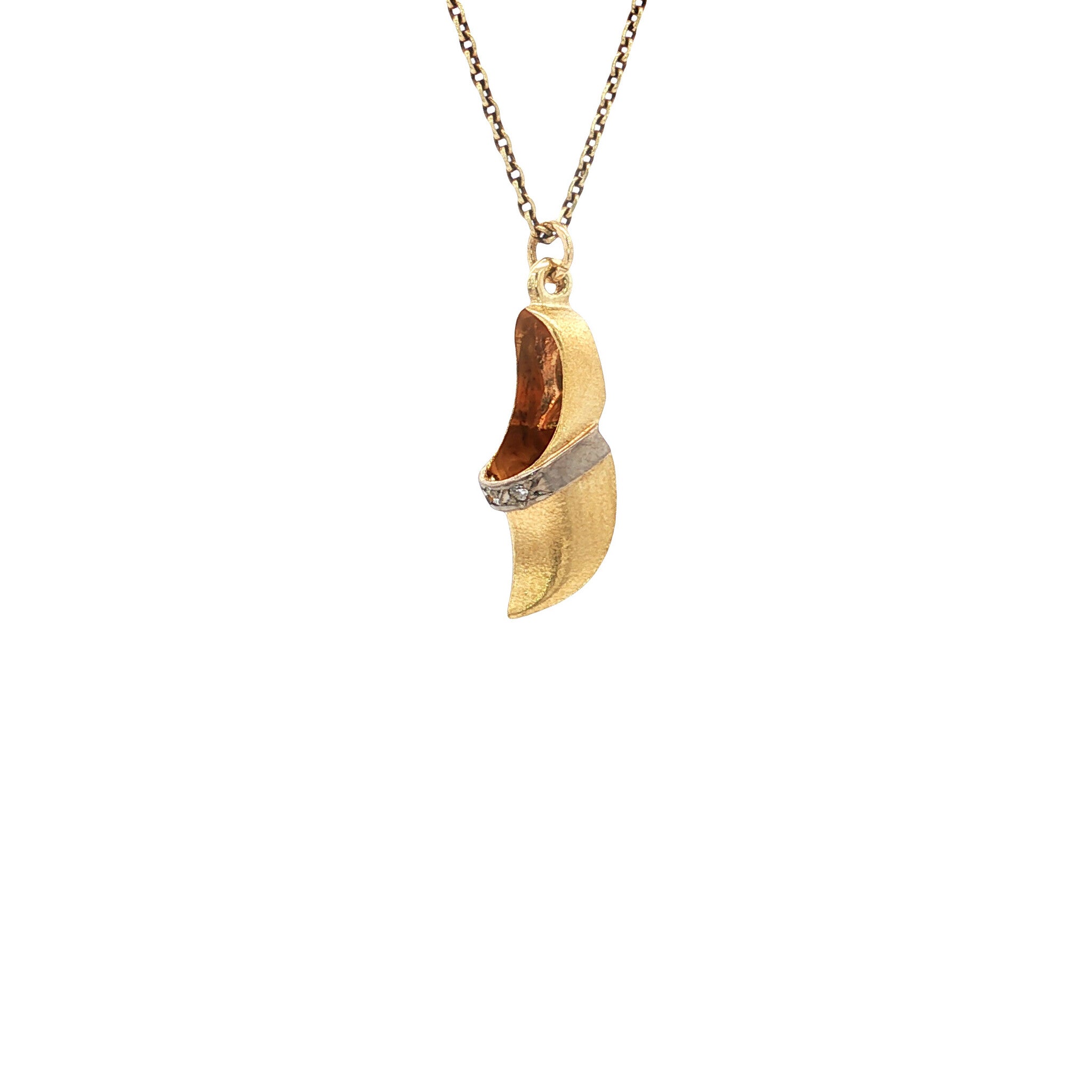 Gouden vintage klomp hanger met diamant 14 kt