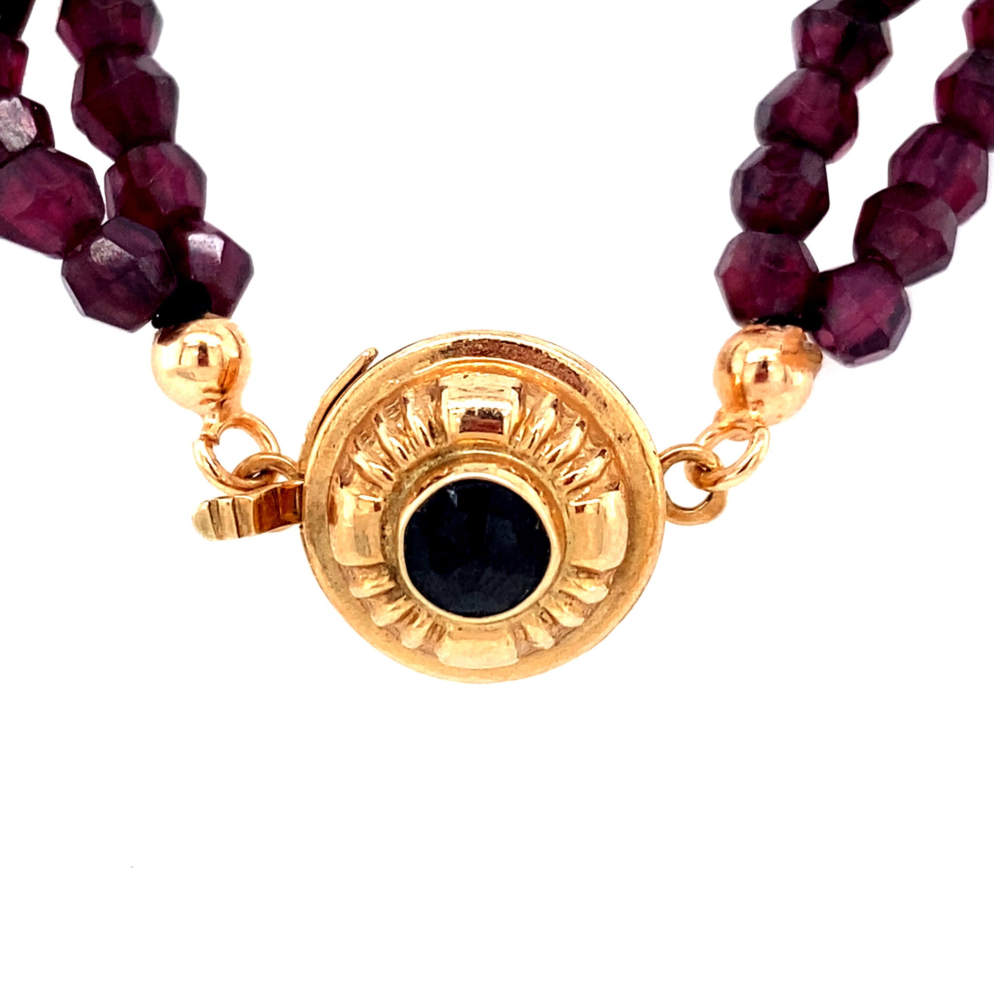 Vintage garnet necklace with gold clasp 14 kt