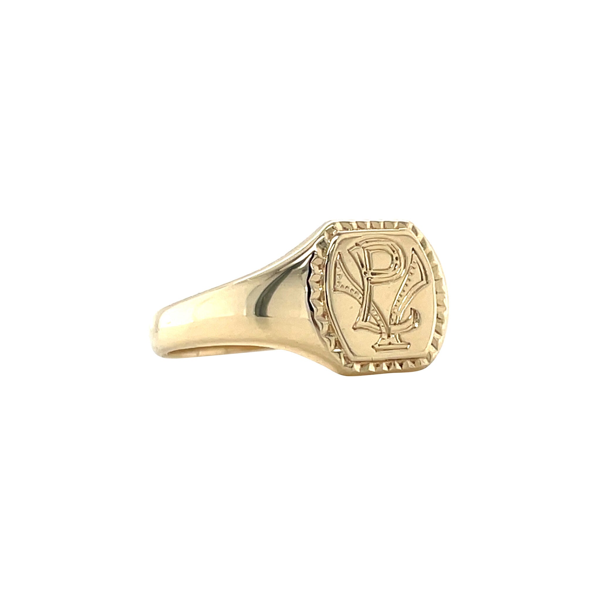 Gold vintage signet ring with engraving 14 kt