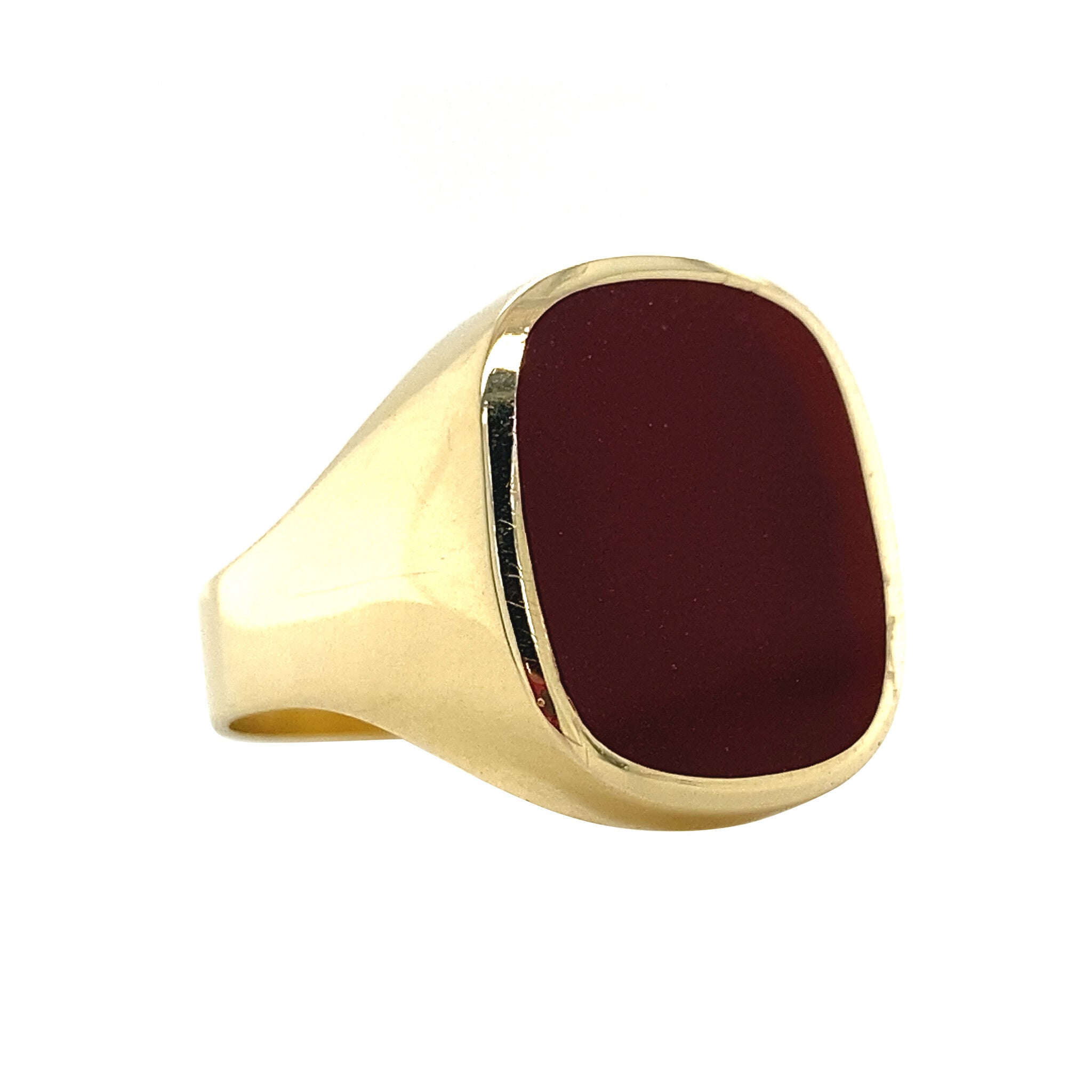 14 kt gold signet ring with carnelian