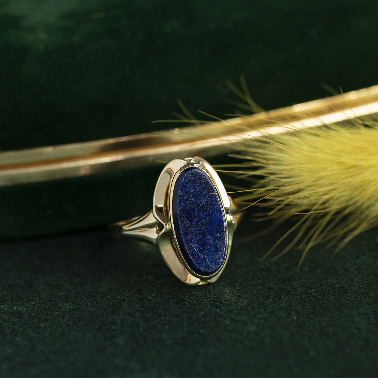 Gold ring with heliotrope 14 krt