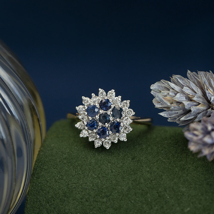 Gouden vintage entourage ring met saffier en diamant 14 kt