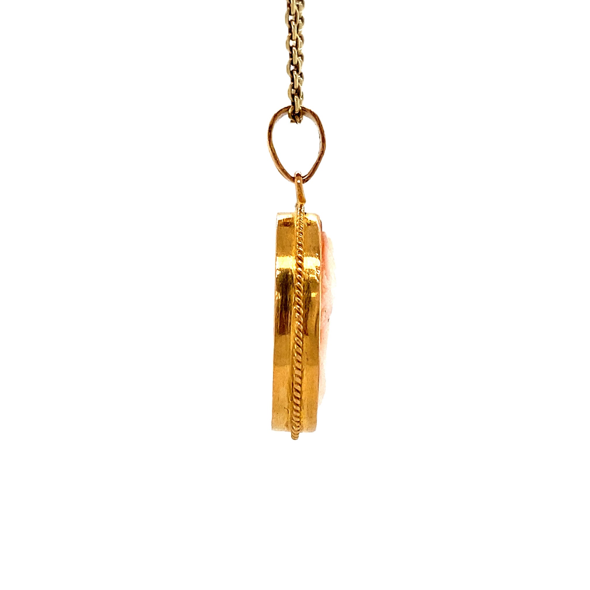 Gold pendant with cameo 14 kt