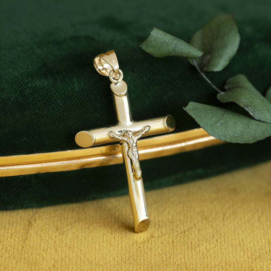 Gold vintage cross with Jesus pendant 14 kt