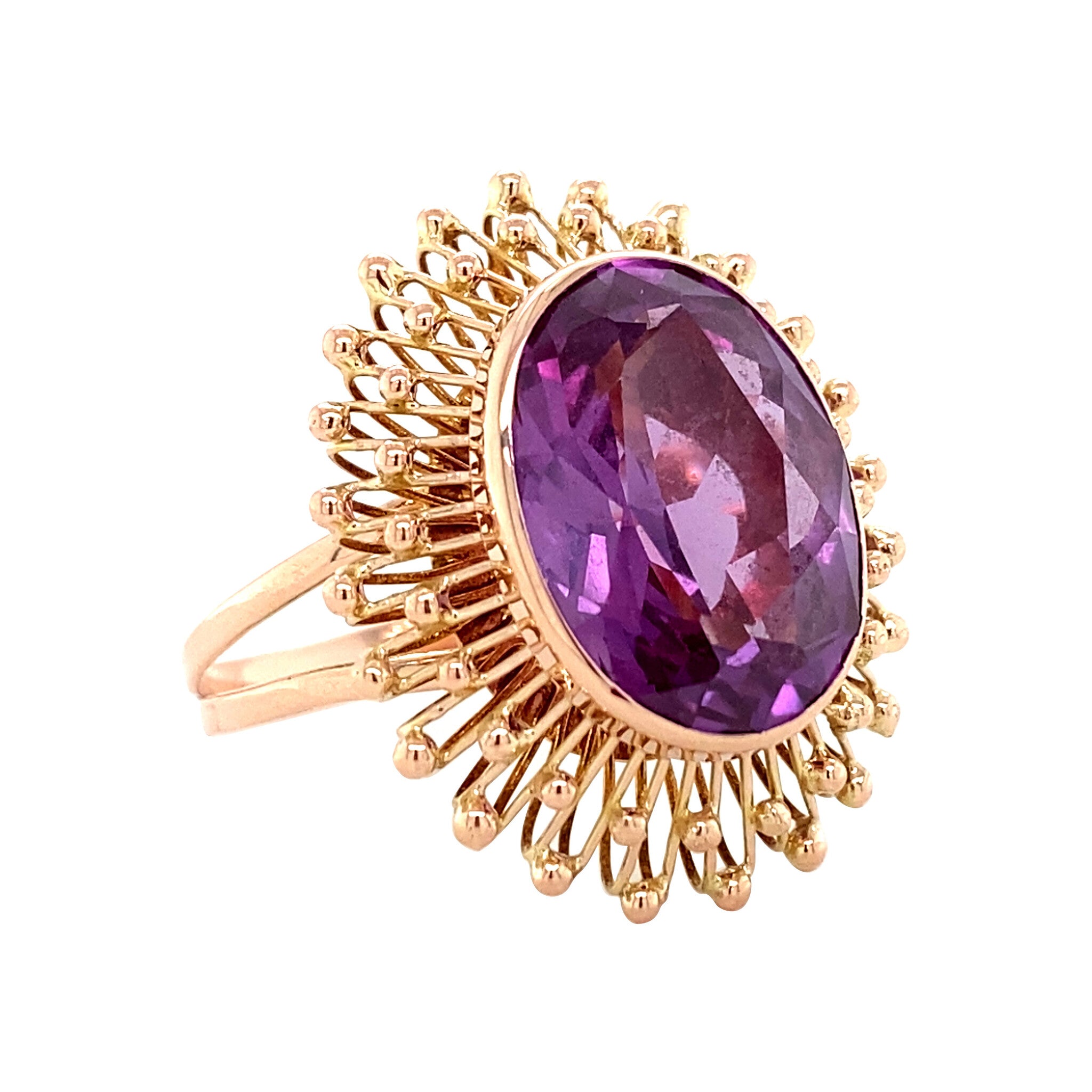 Rose-gold ring with purple sapphire, 14 kt