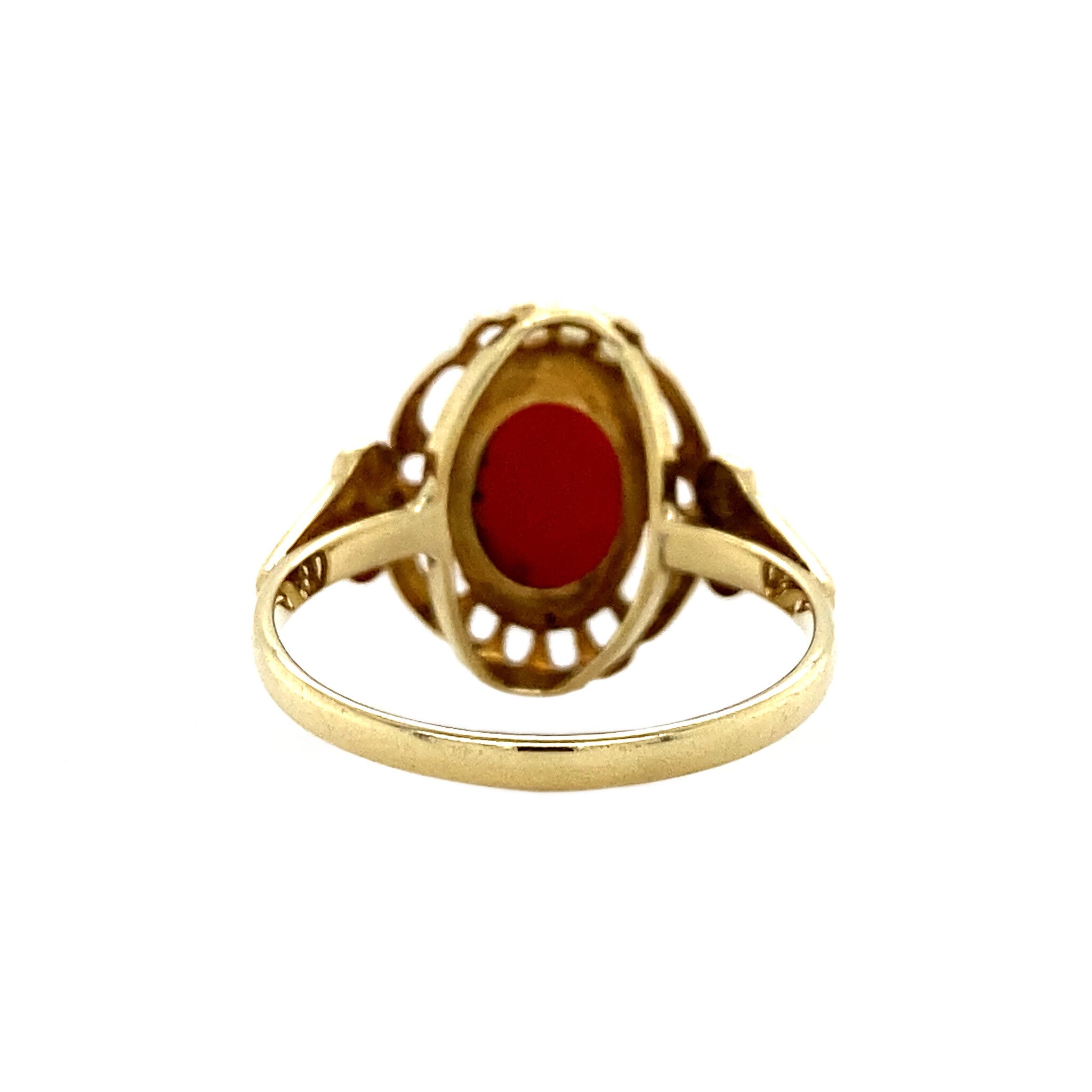 Gouden ring met bloedkoraal 14 krt