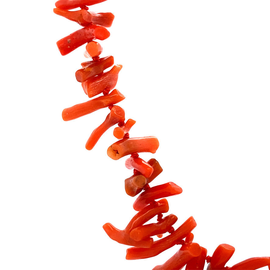 Vintage blood coral necklace with gold clasp 14 kt