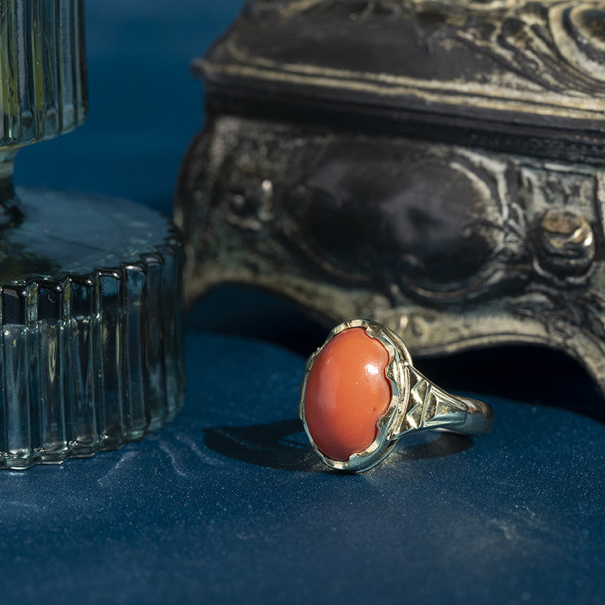 Gouden ring met bloedkoraal 14 krt