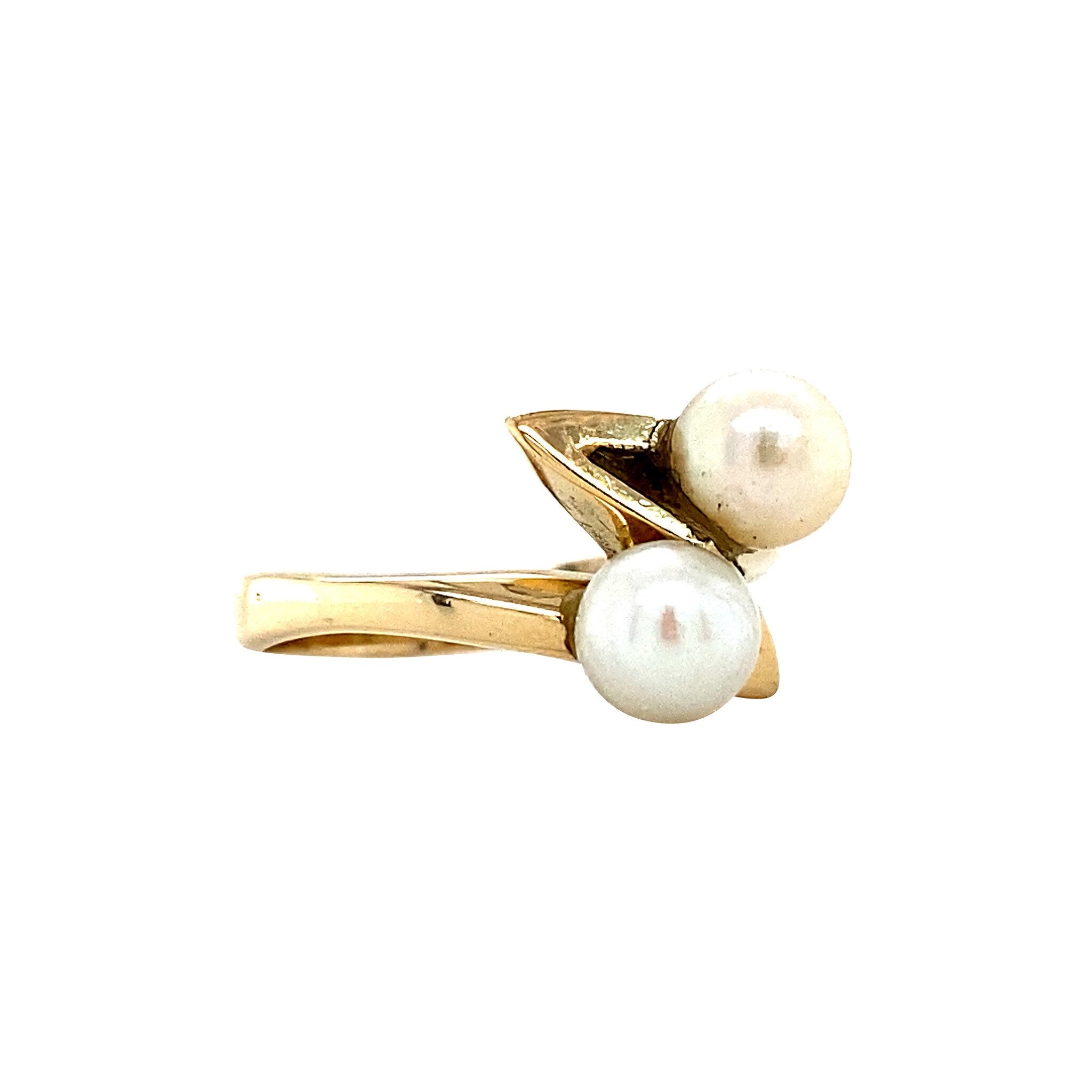 Fantasy ring with pearl 12 kt