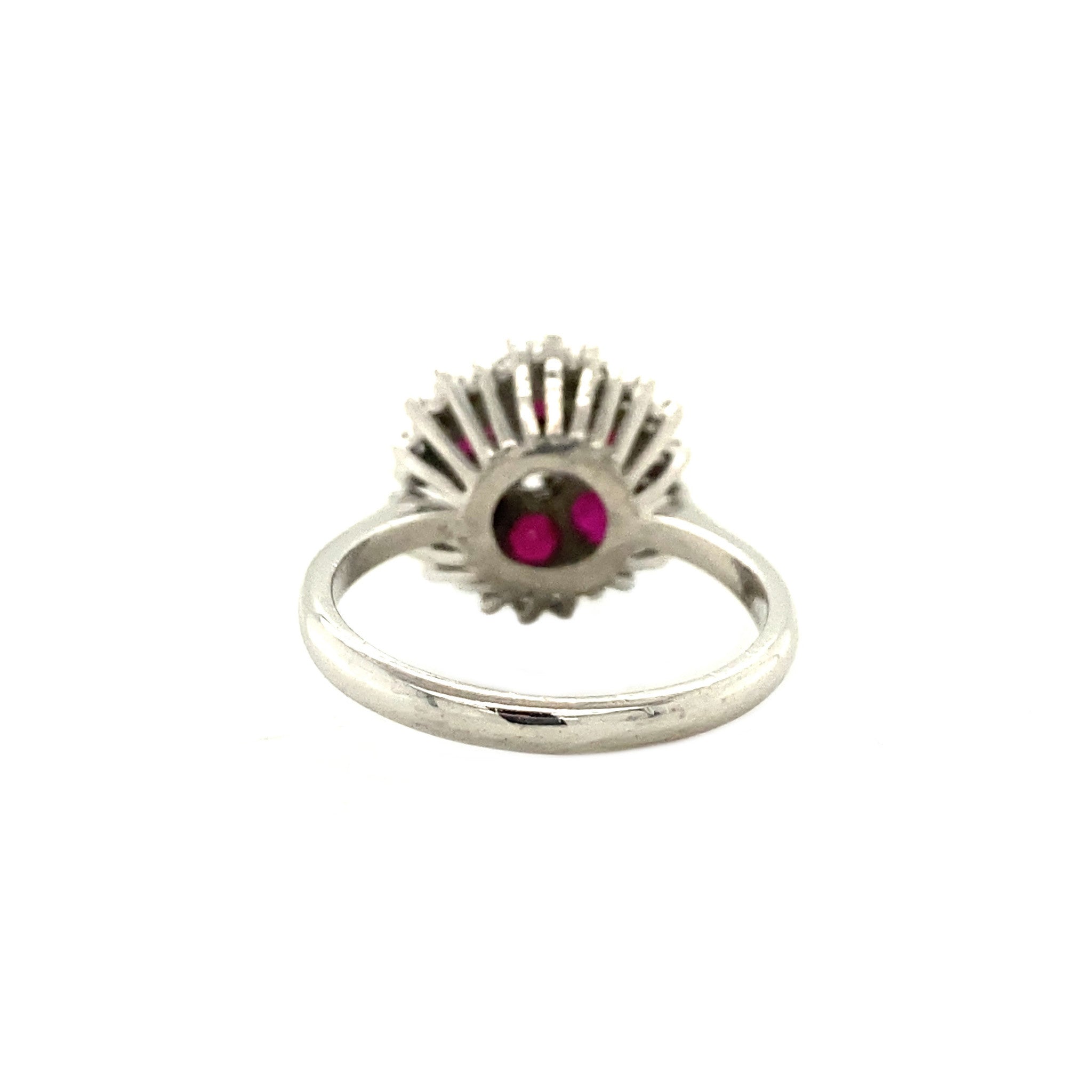 Gold ring with ruby and diamond 14 krt