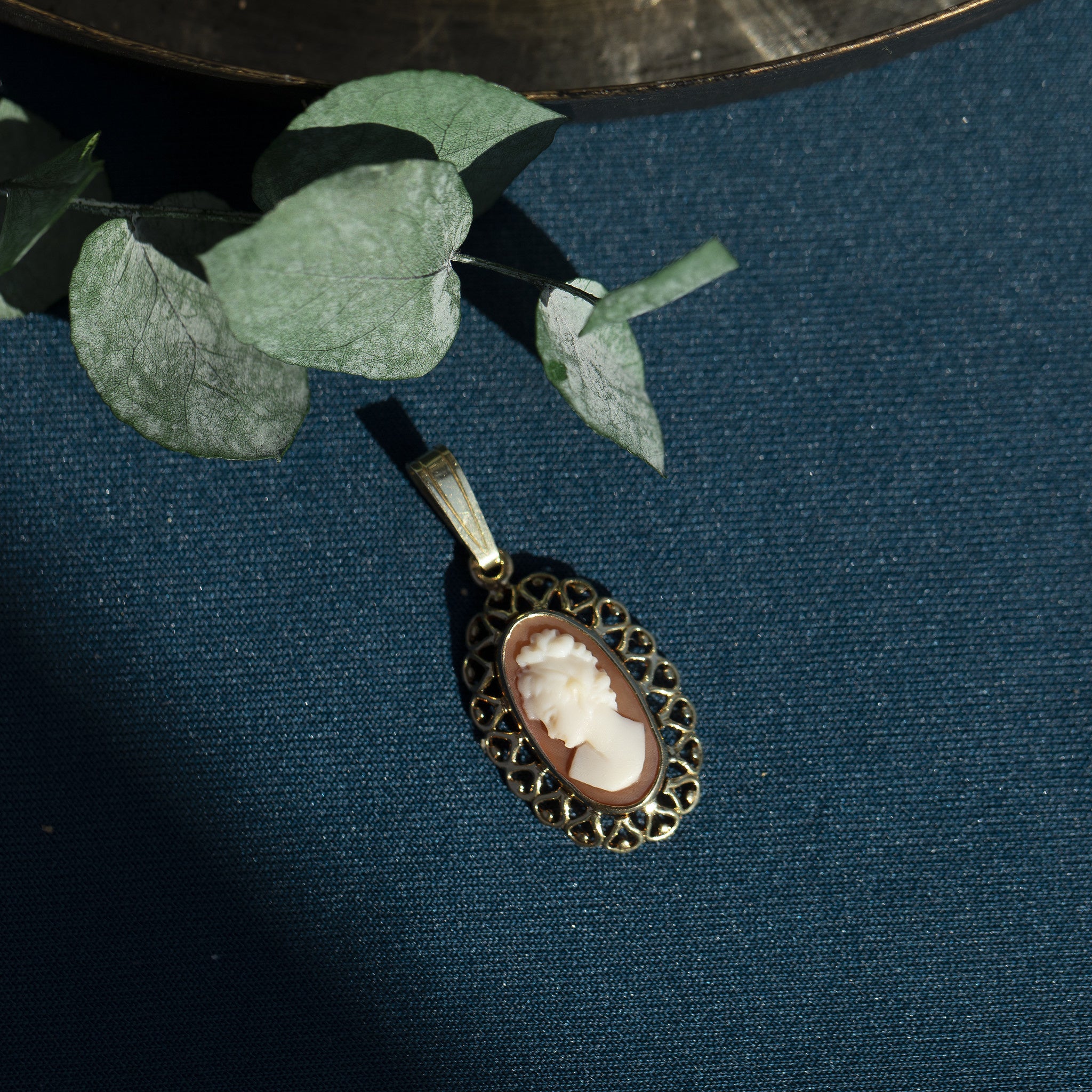 Gouden hanger met camee 14 krt