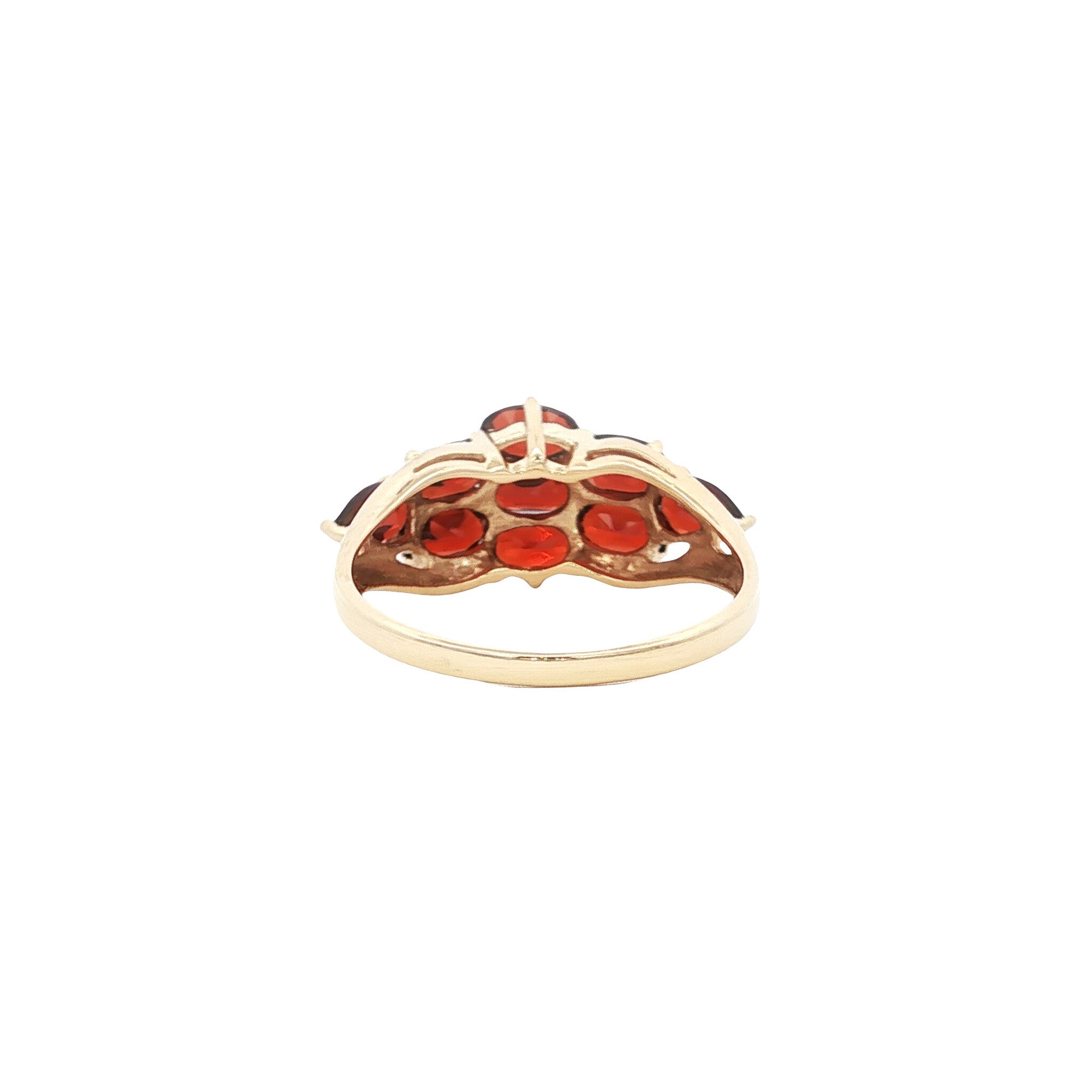 Ring met granaat 9 kt
