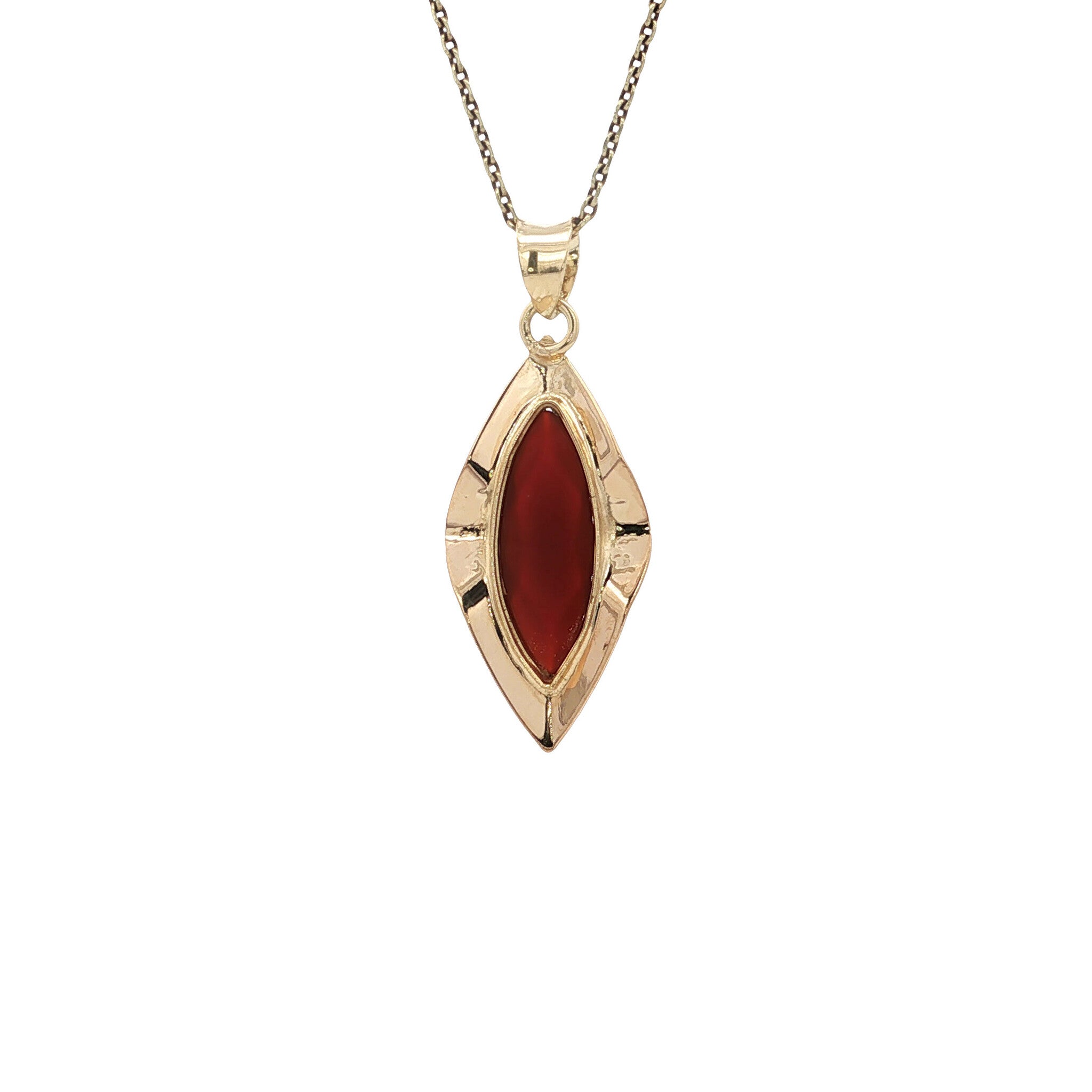 Gold vintage pendant with carnelian 14 kt