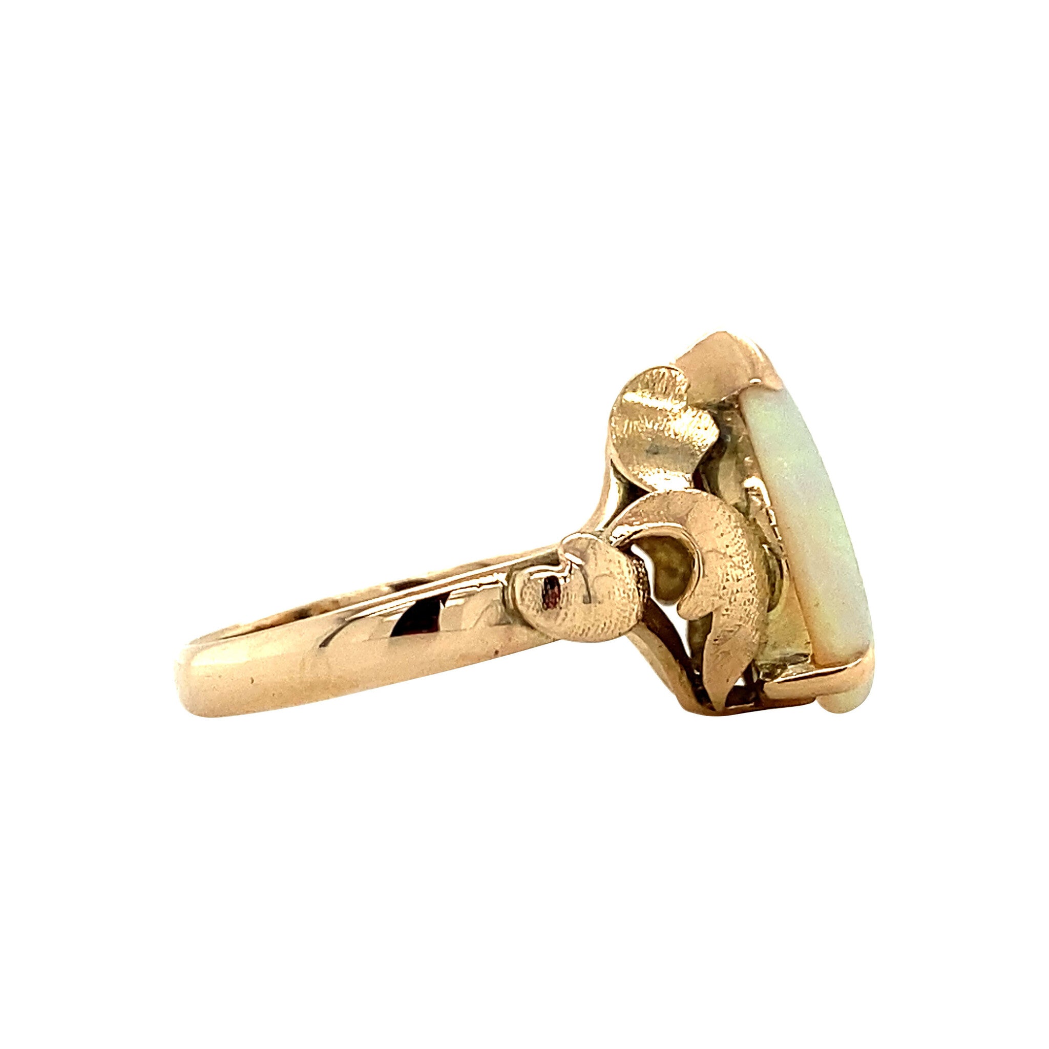 Ring met opaal 12 krt