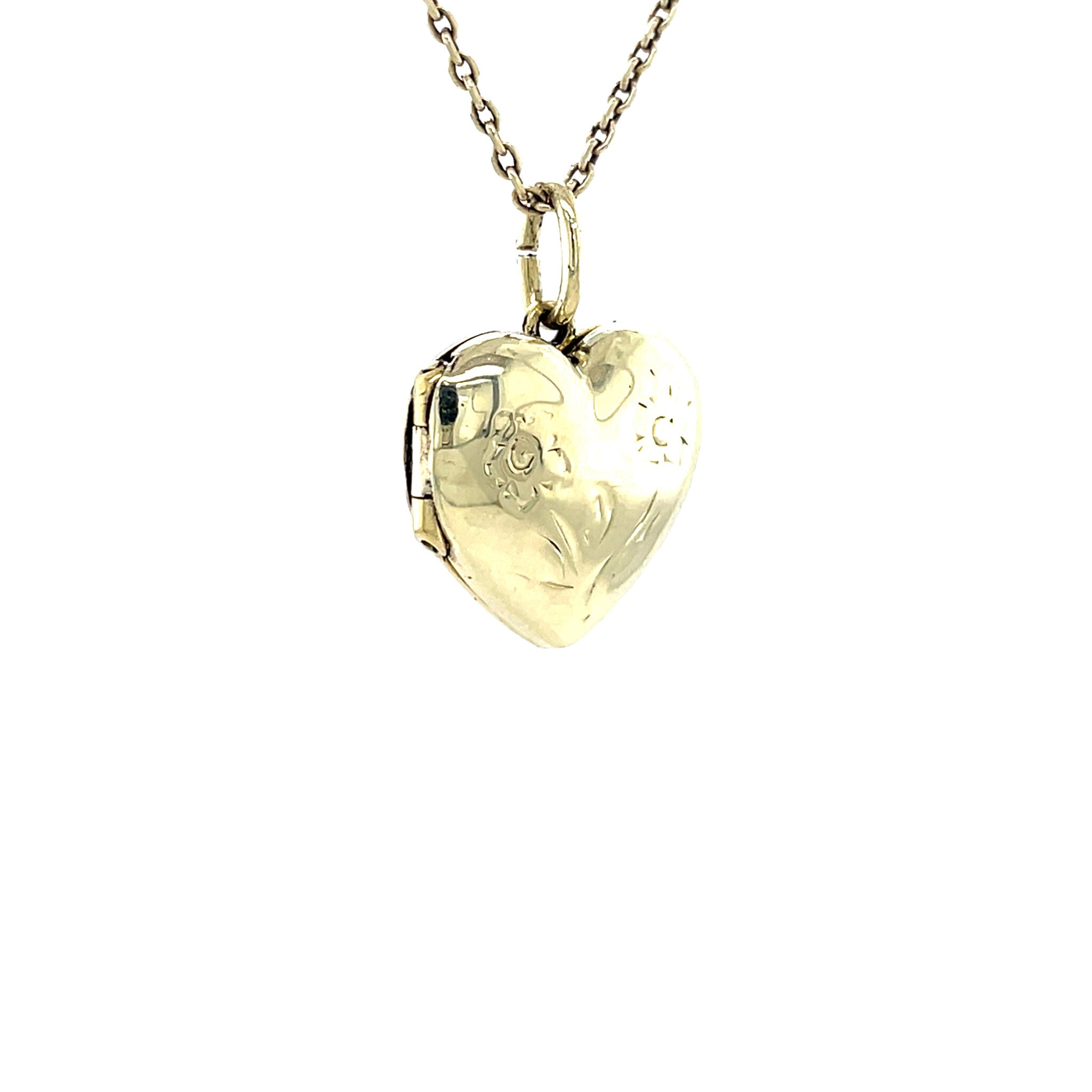Vintage 14 kt gold heart locket with engraving