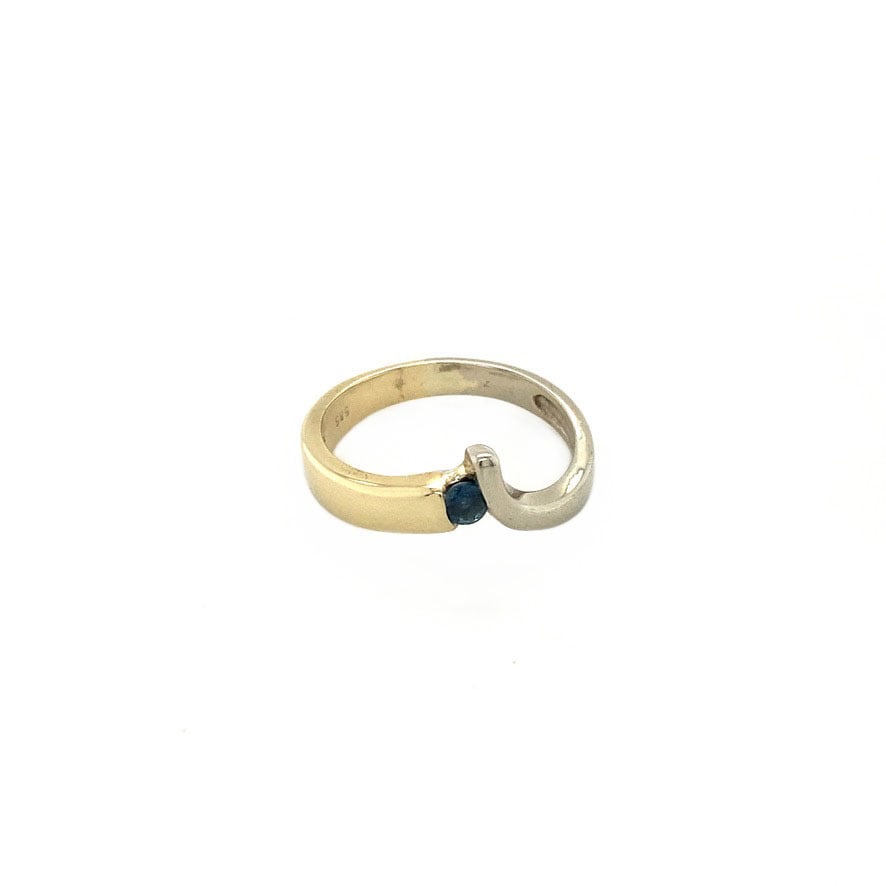 Sapphire ring 12 kt