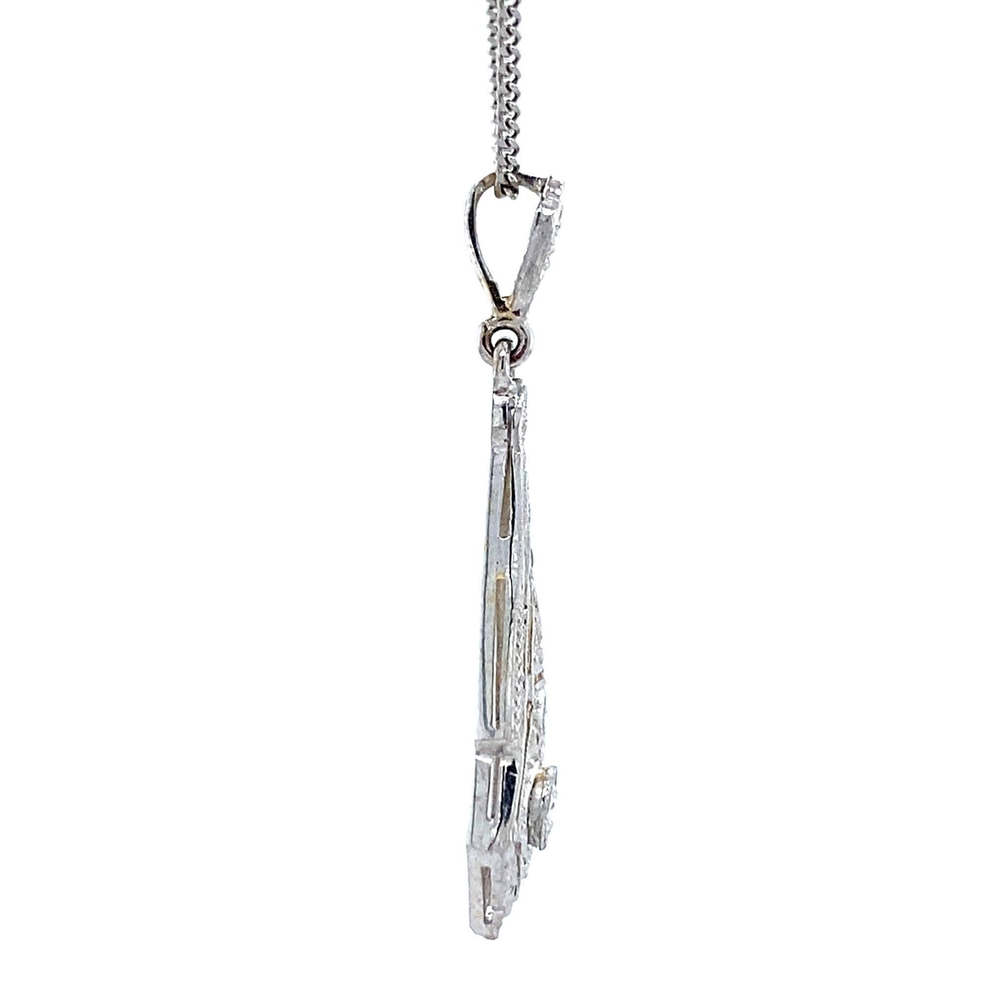 White gold vintage pendant with diamonds 14 krt