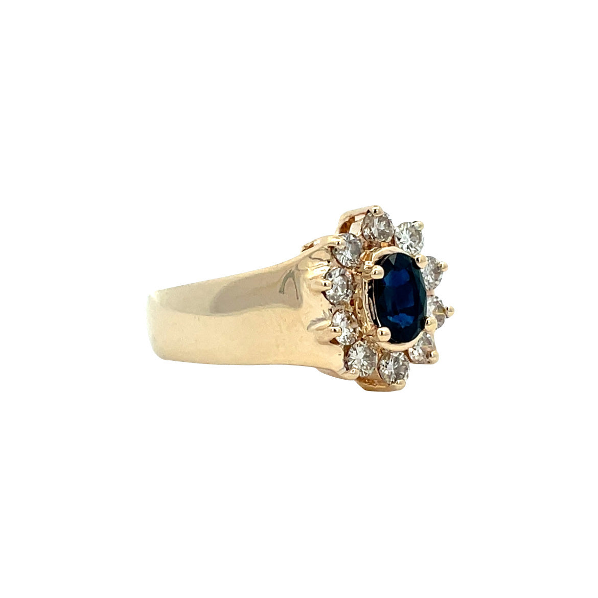 Gold vintage entourage ring with sapphire and diamond 14 kt