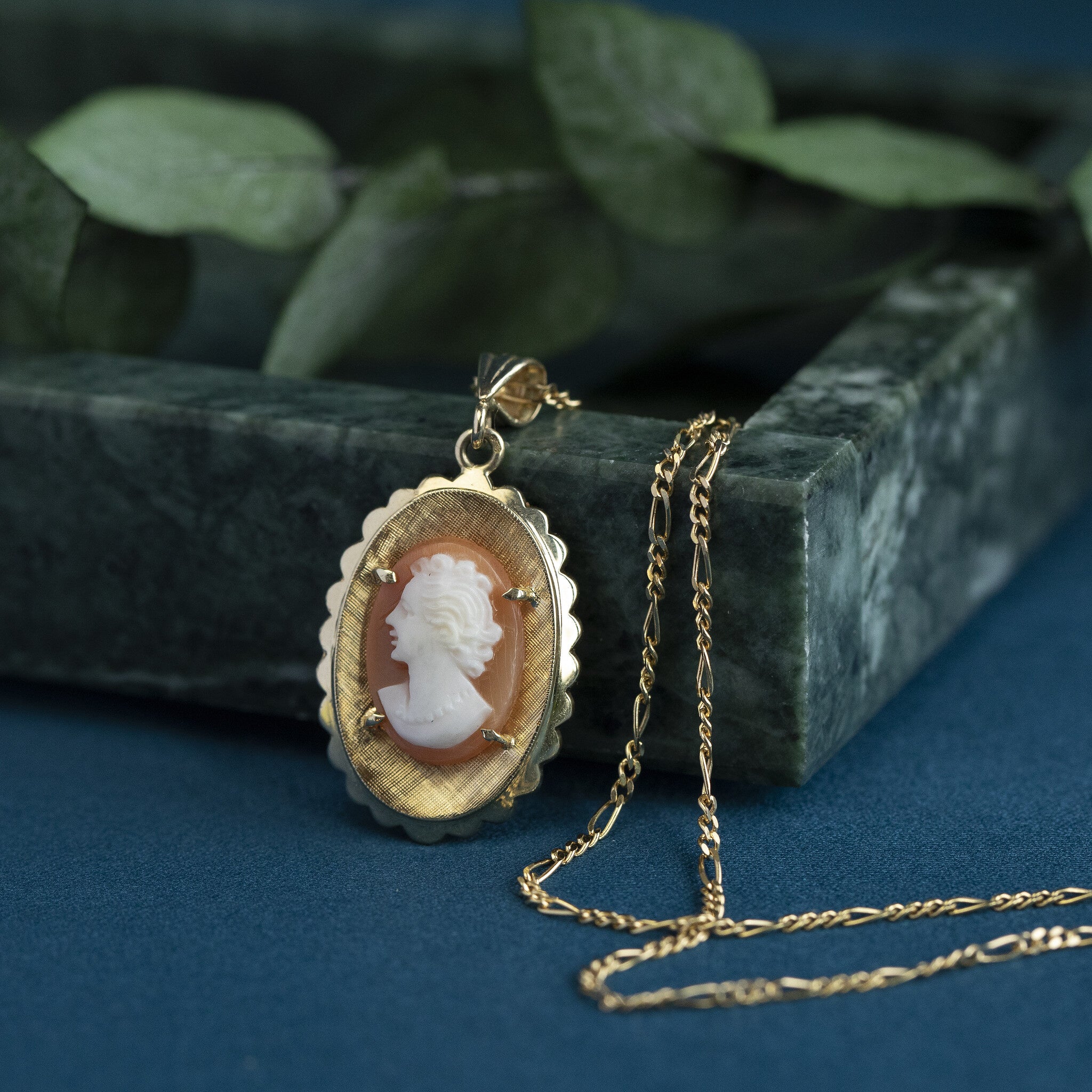 Gouden hanger met camee 14 krt