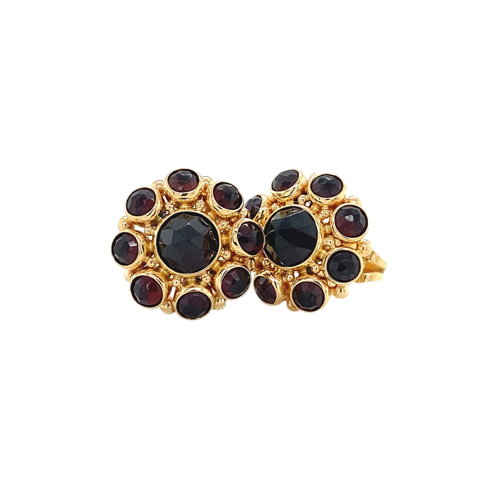Gold entourage stud earrings with garnet 14 kt