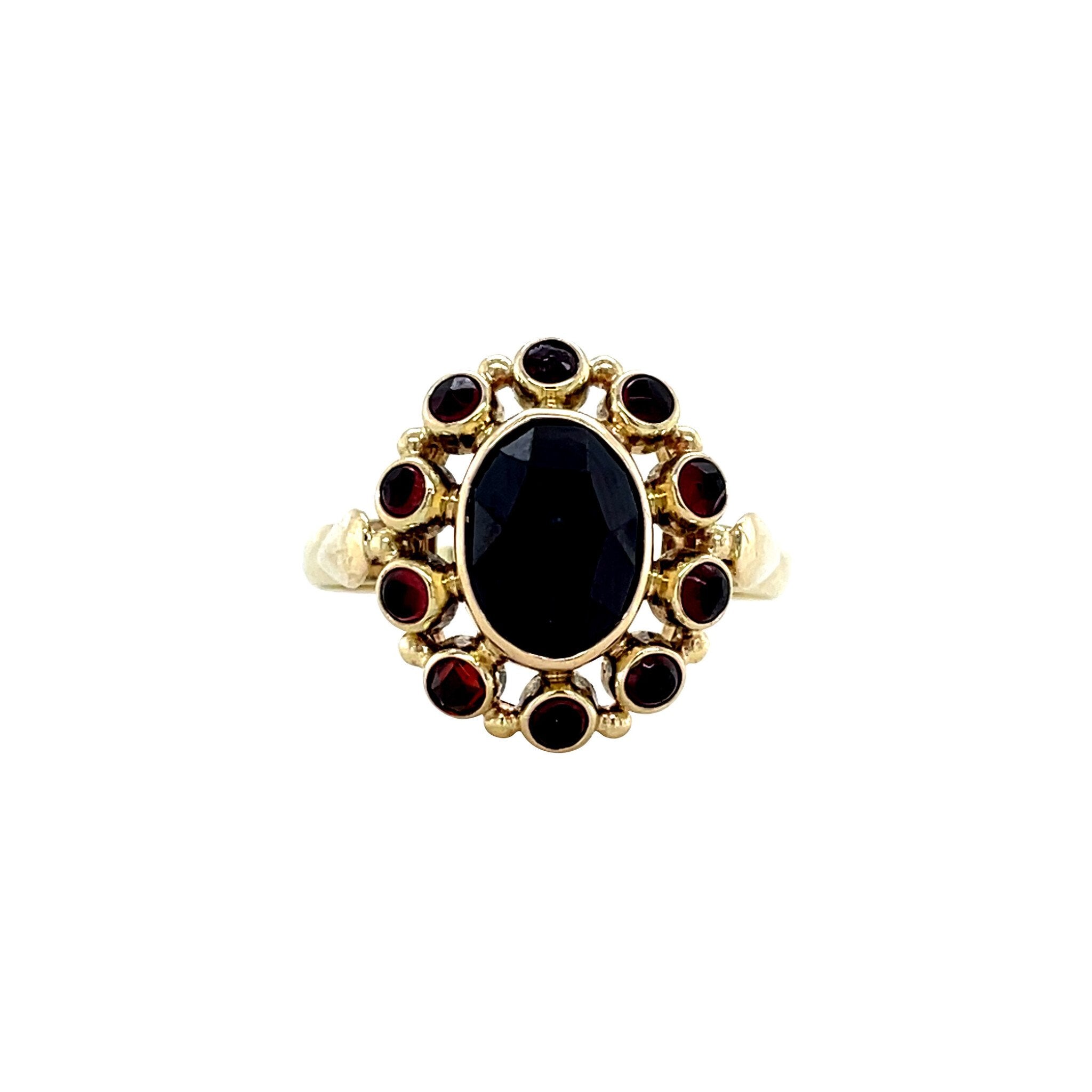 14 kt vintage gold cluster ring with garnet