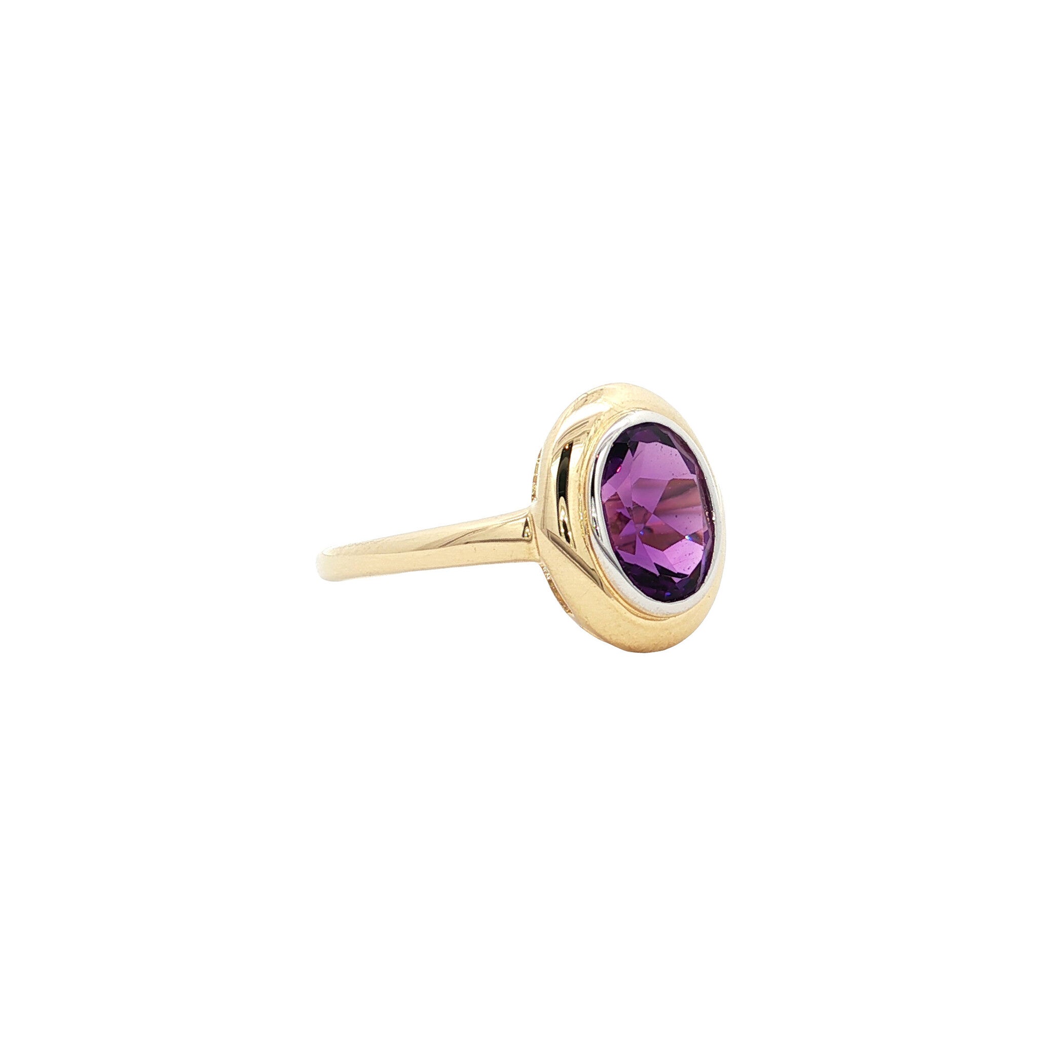 Ring with amethyst 9 kt