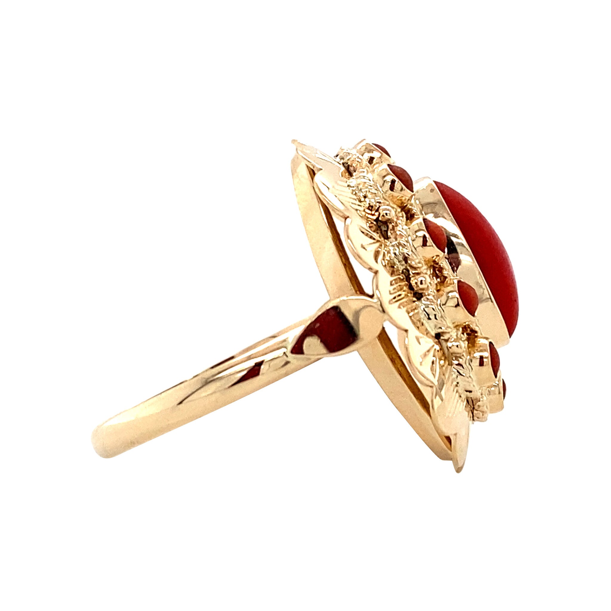 Gold entourage ring with blood coral 14 kt