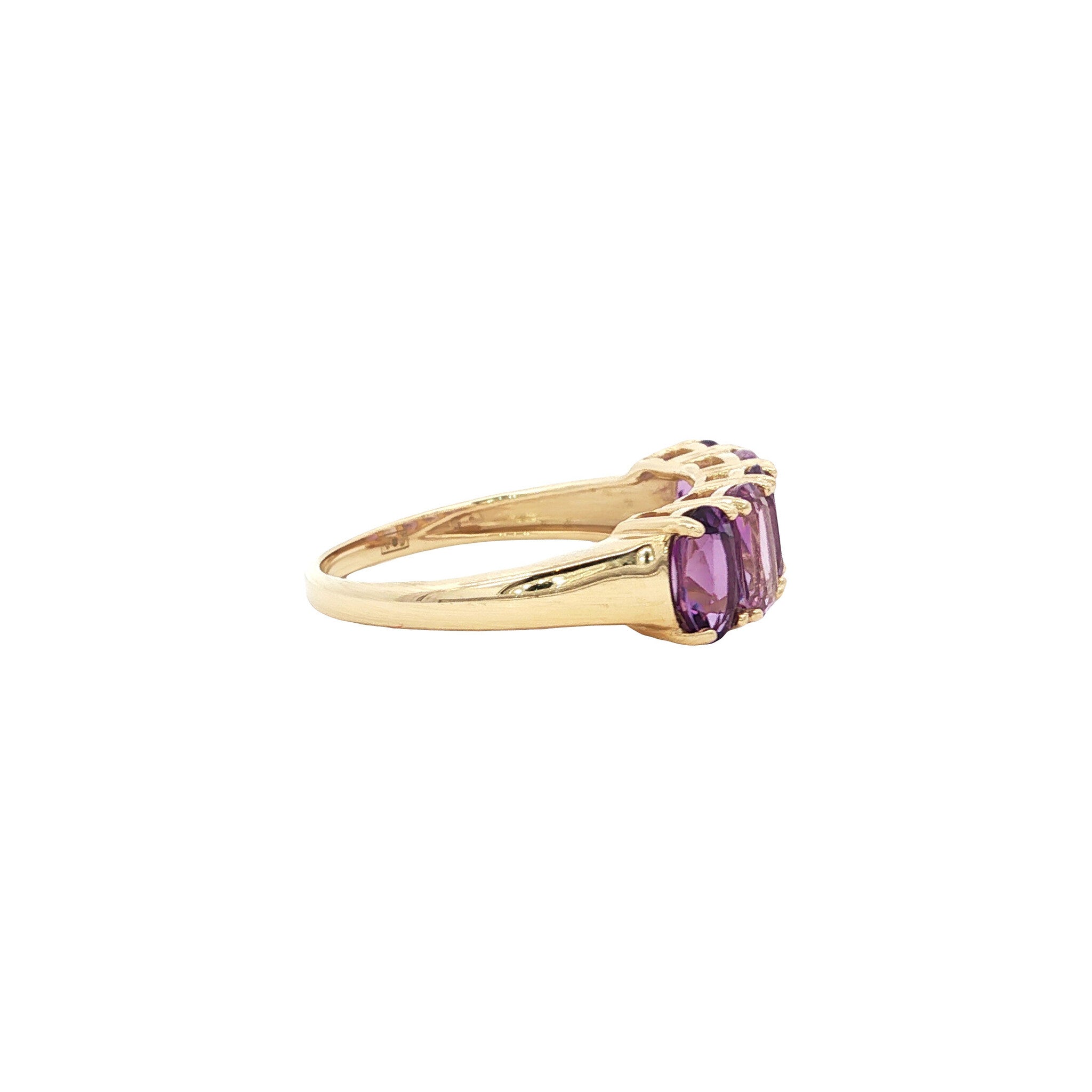 9 kt amethyst ring