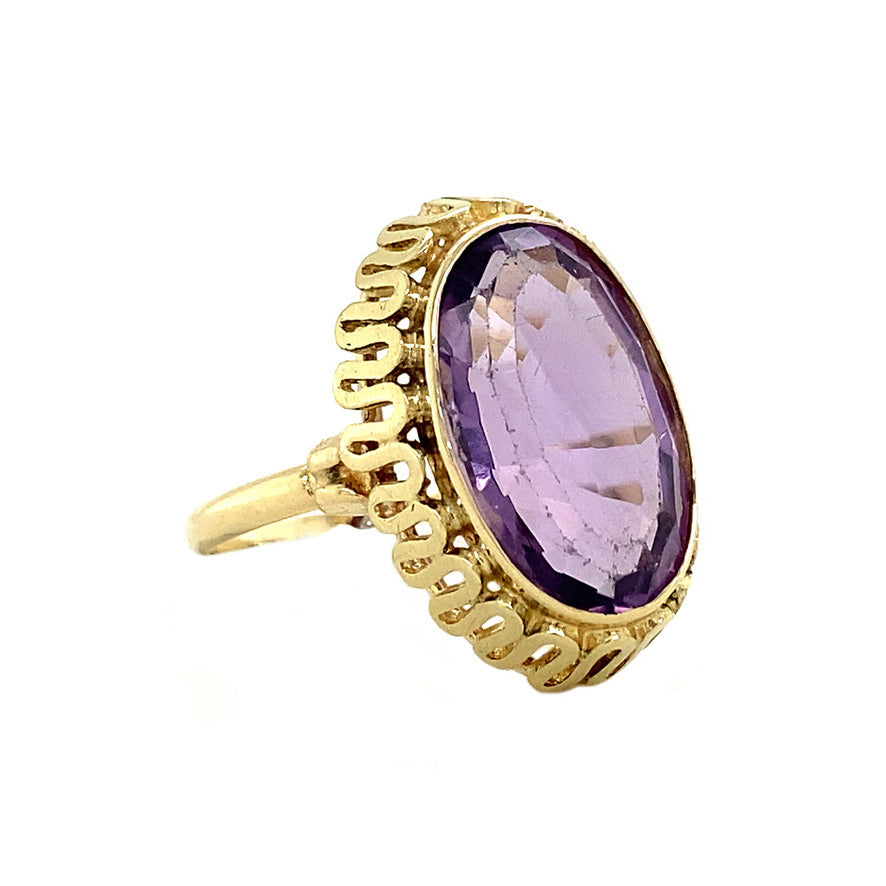 14 kt gold ring with amethyst