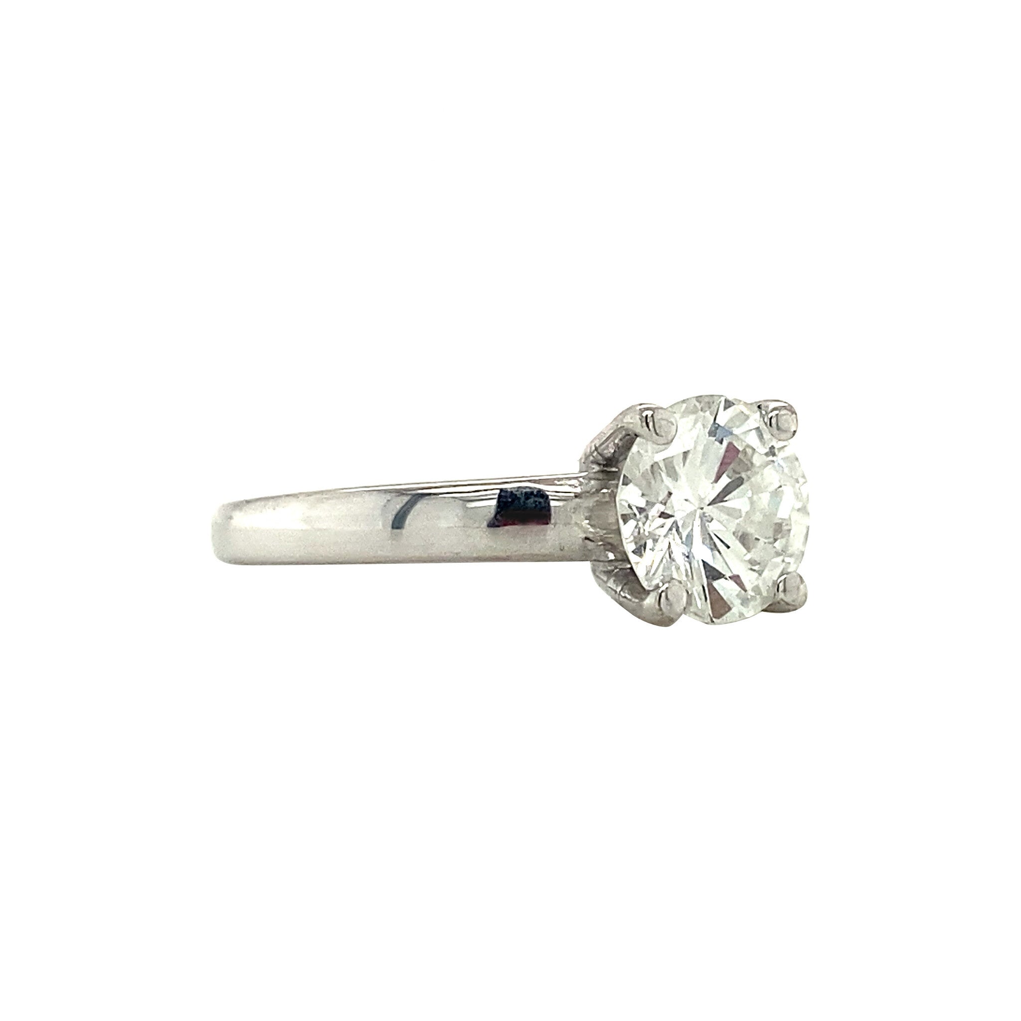 White gold solitaire ring with 1.39 ct diamond, 18 kt