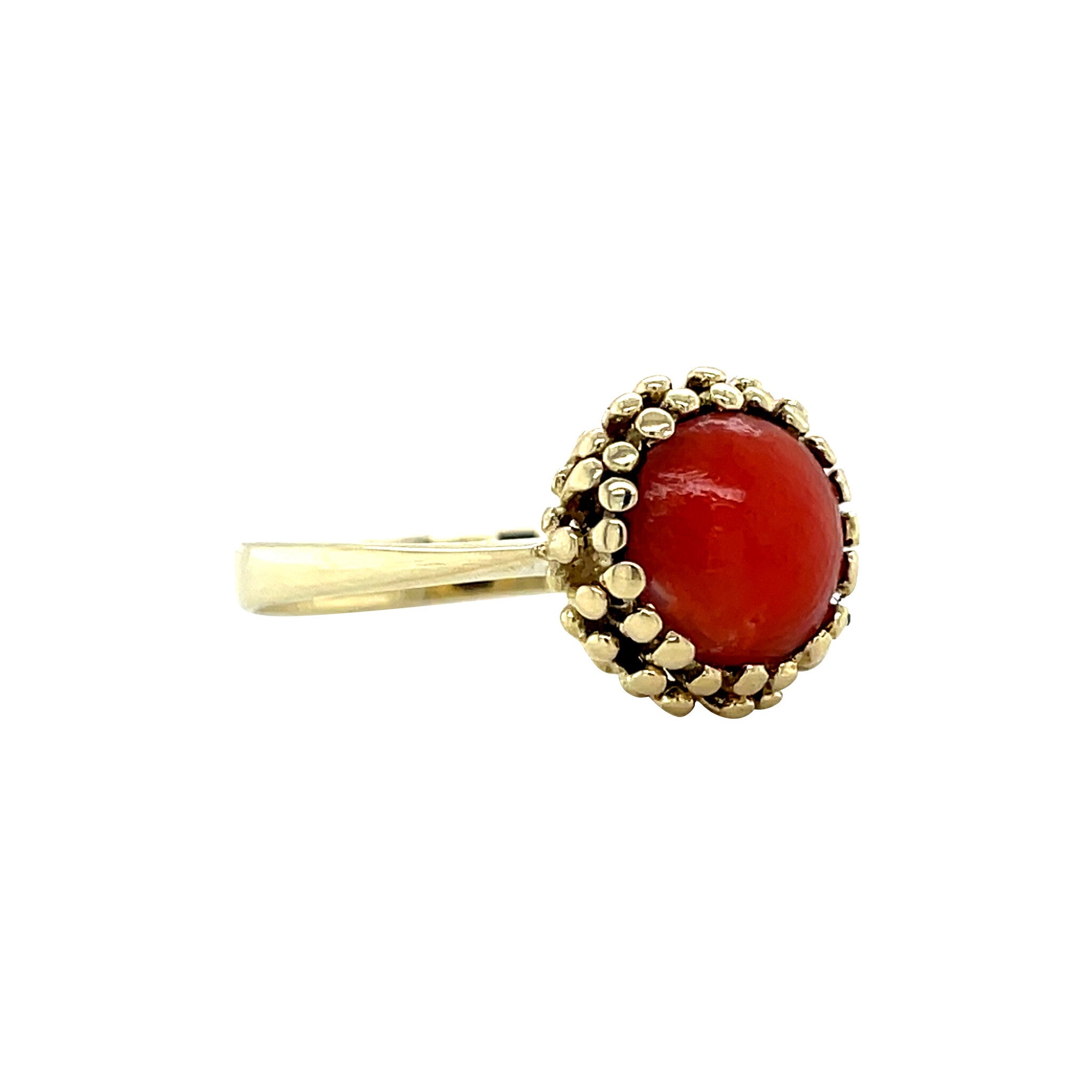 Gouden vintage ring met bloedkoraal 14 krt