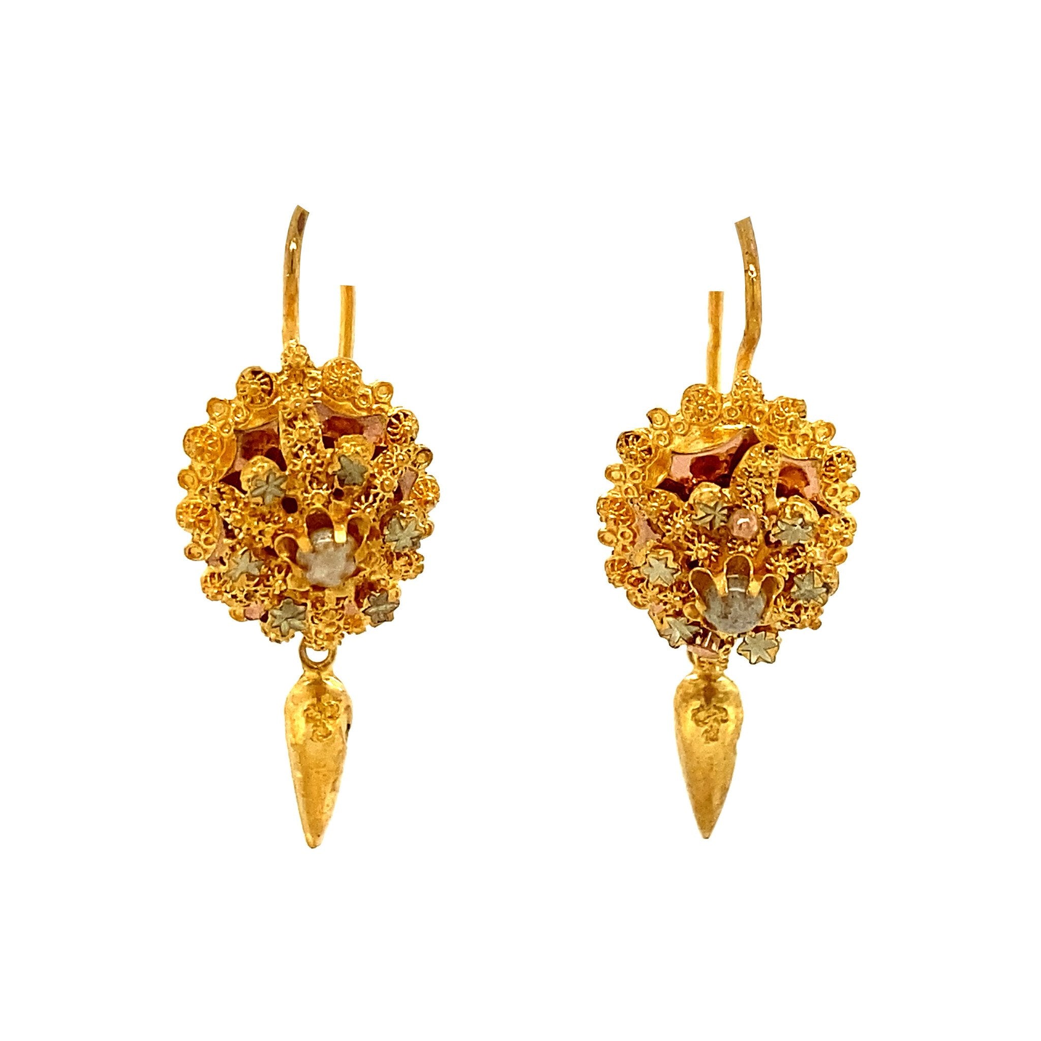 14 kt gold filigree earrings with pearl