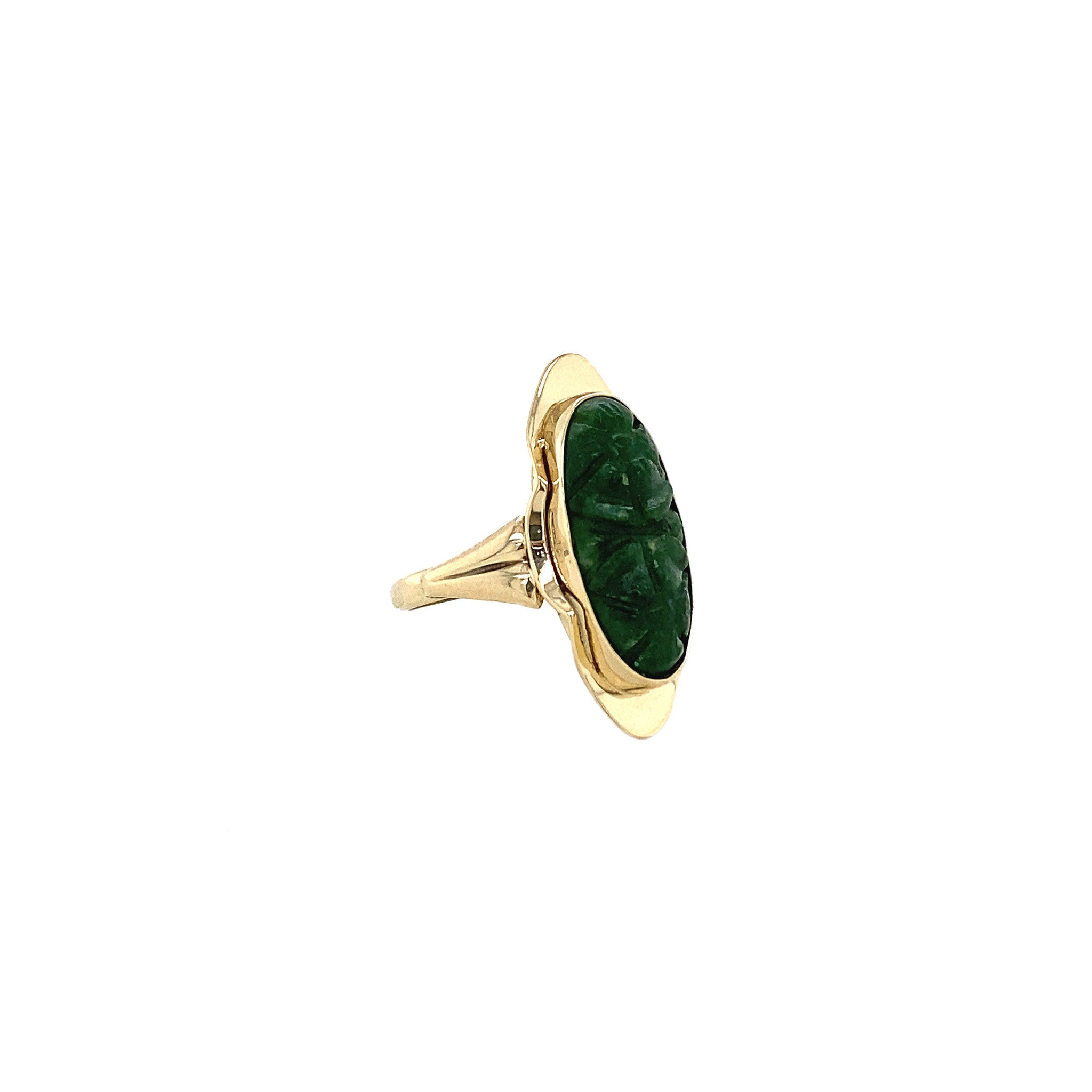 14 kt gold ring with jade