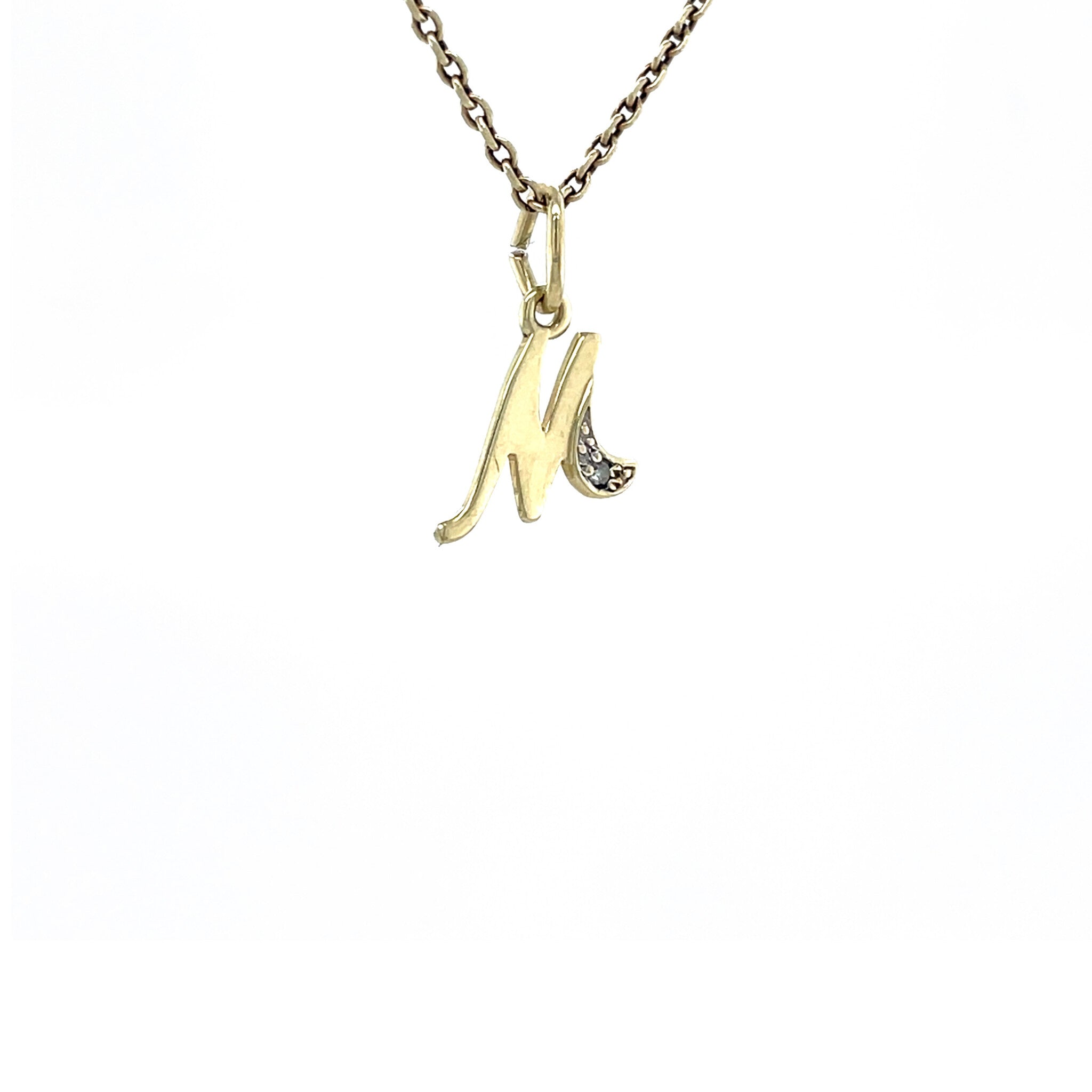 Gouden vintage letter M hanger met diamant 14 krt