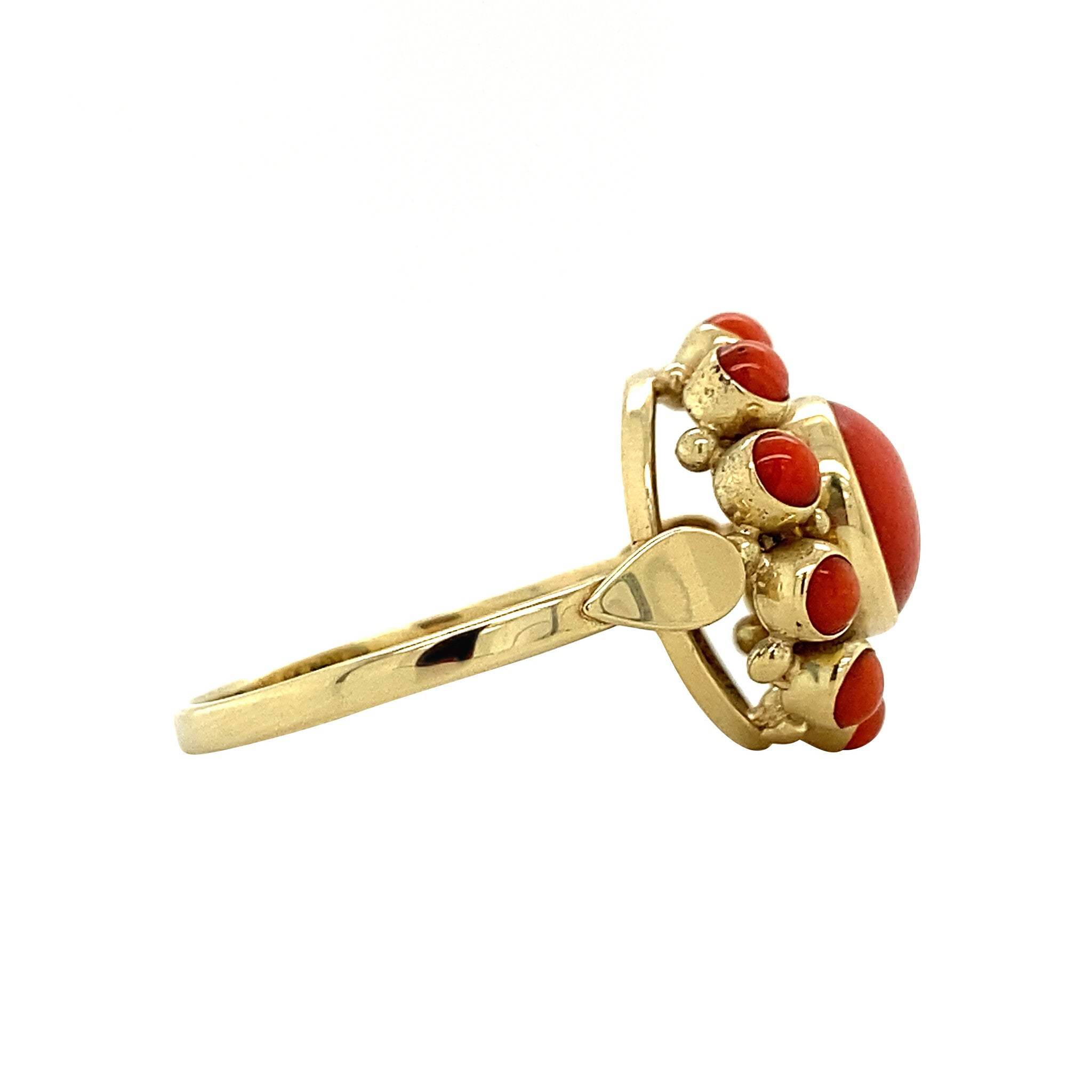 Gouden entourage ring met bloedkoraal 14 krt