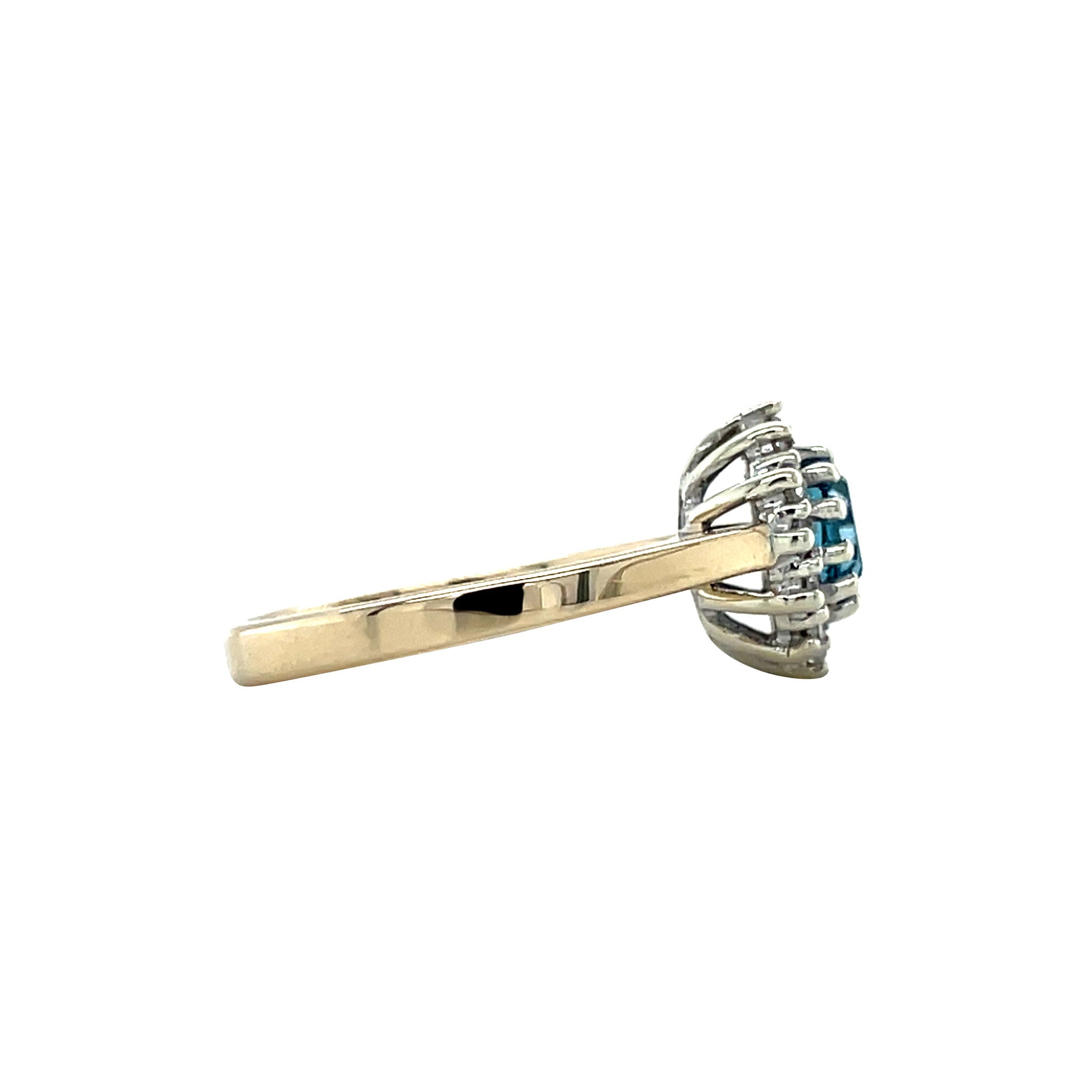 Vintage entourage ring met topaas en diamant 9 krt