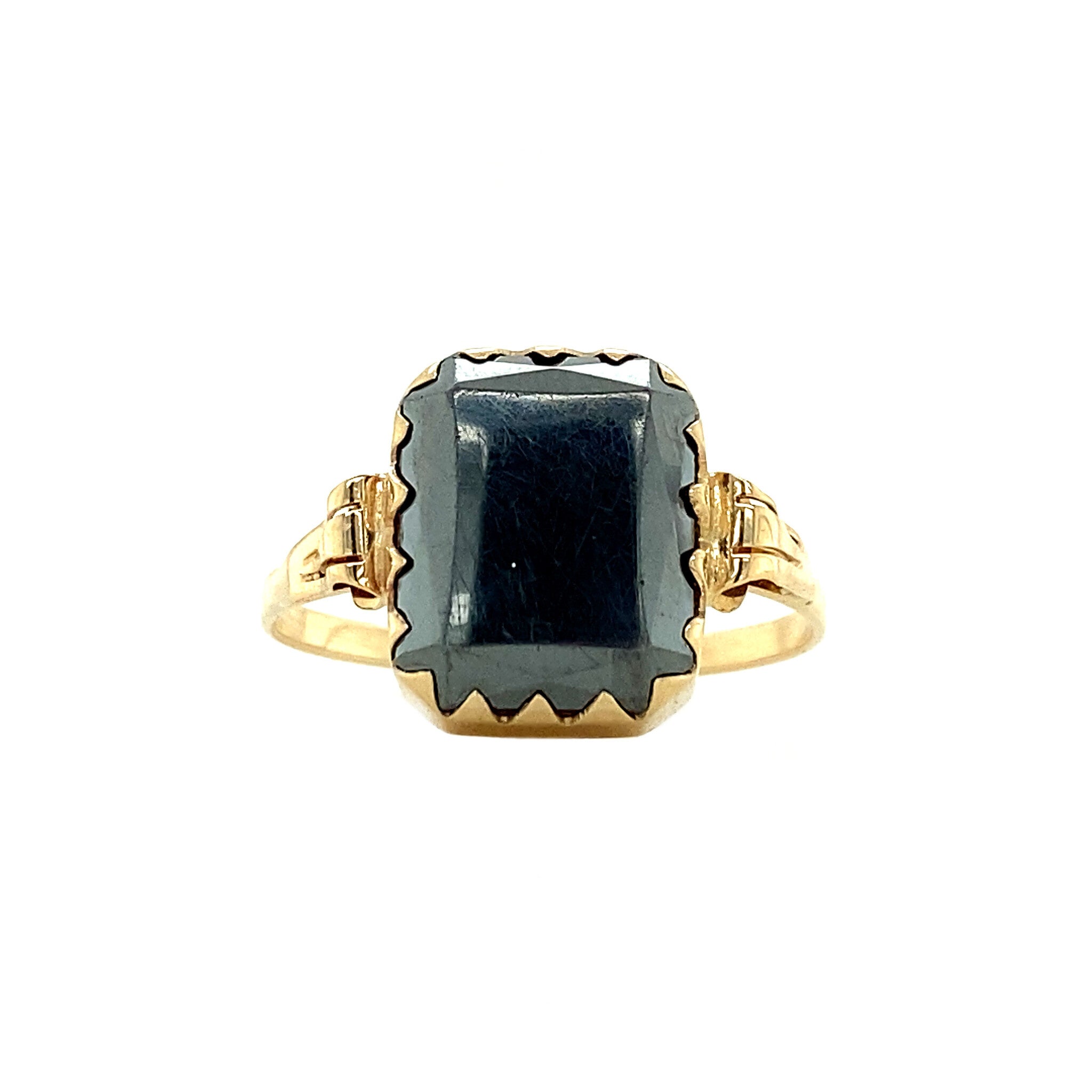 Gold ring with hematite, 14 kt