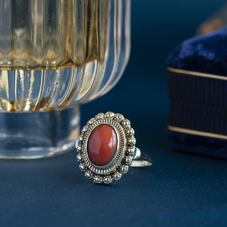 Gold ring with blood coral, 14 kt