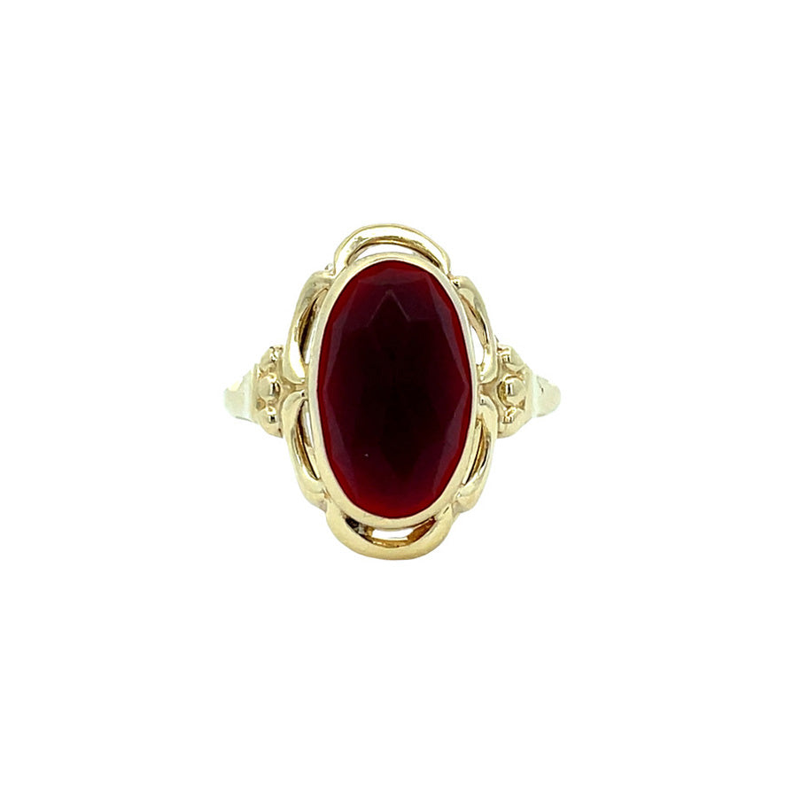 Vintage 14 kt gold ring with carnelian