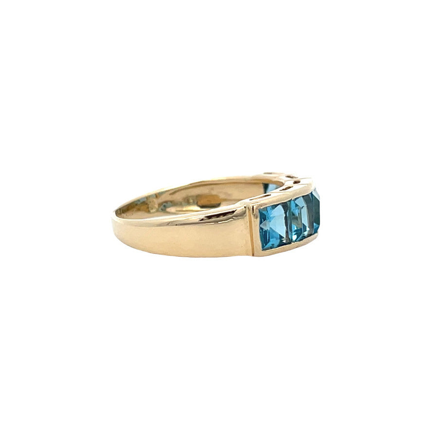 Gouden vintage rij ring met topaas 18 kt