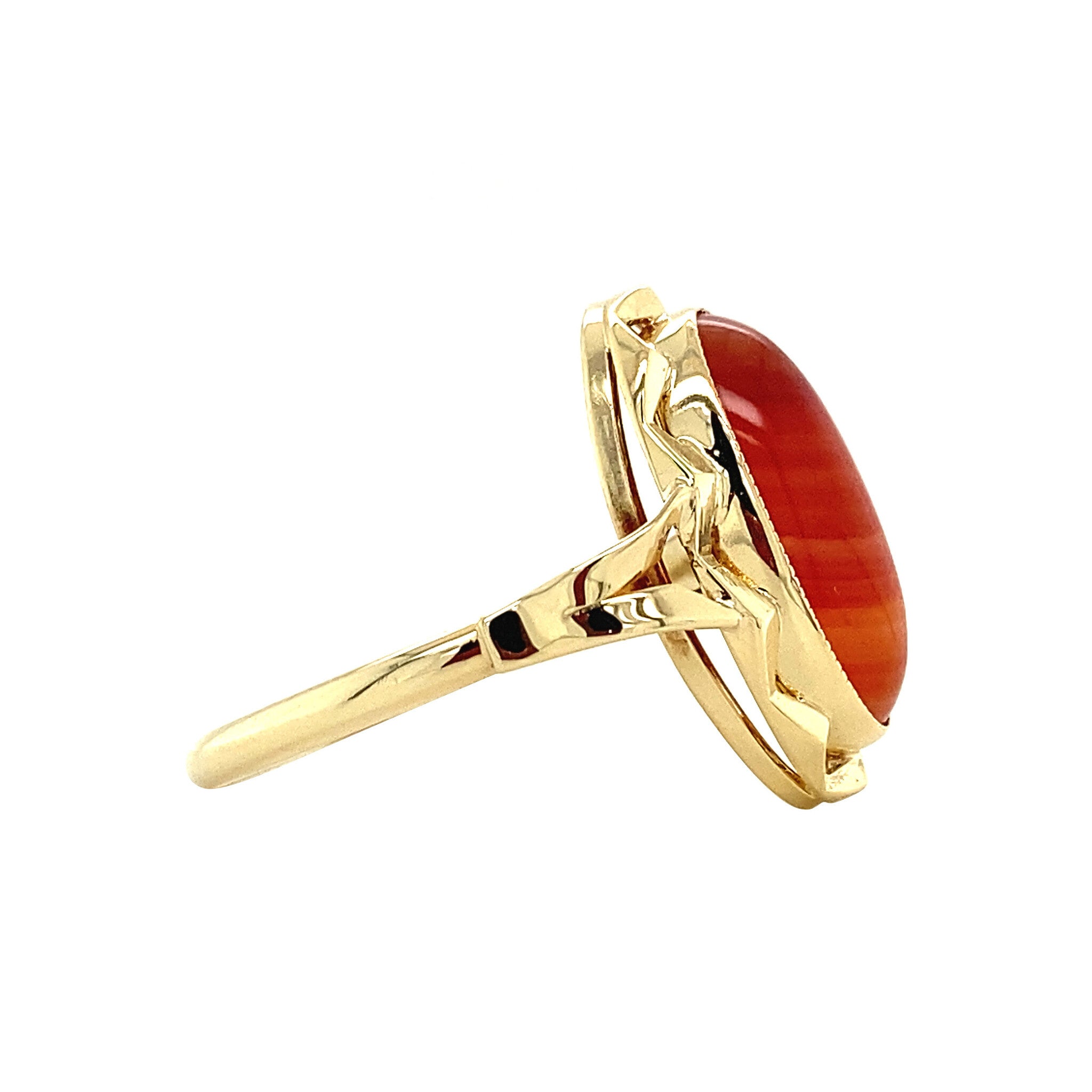 14 kt gold ring with banded agate
