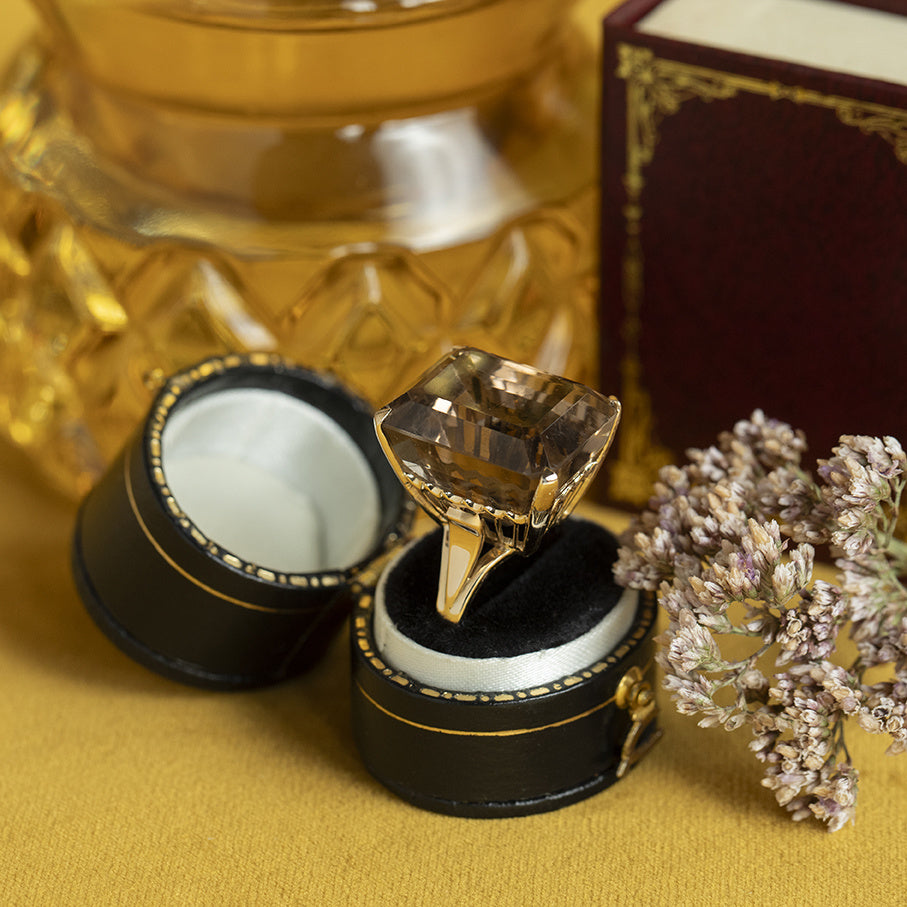 Vintage ring with smoky quartz 10 kt