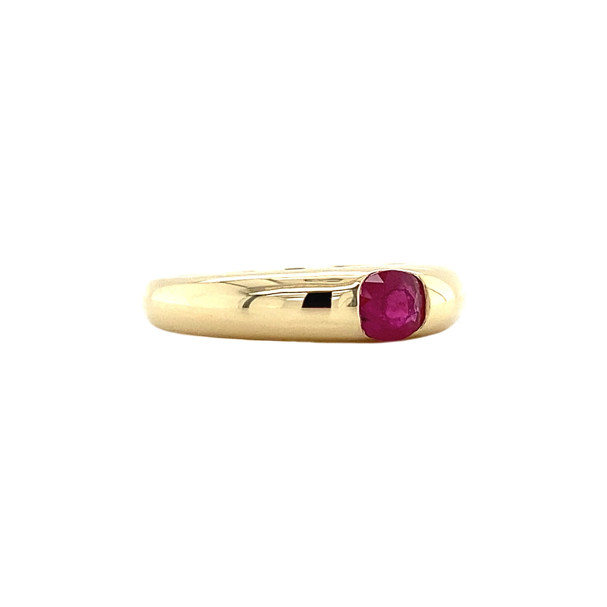 Gouden ring met robijn 14 krt