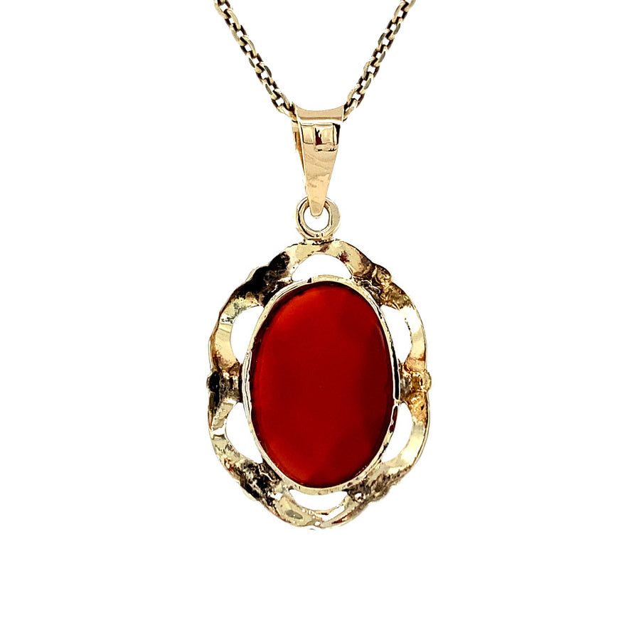 Gold pendant with carnelian 14 kt