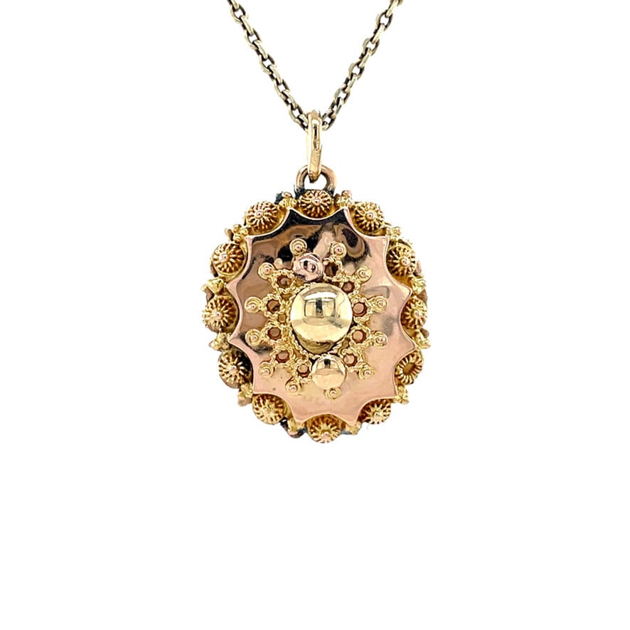 Vintage 14 kt gold filigree pendant