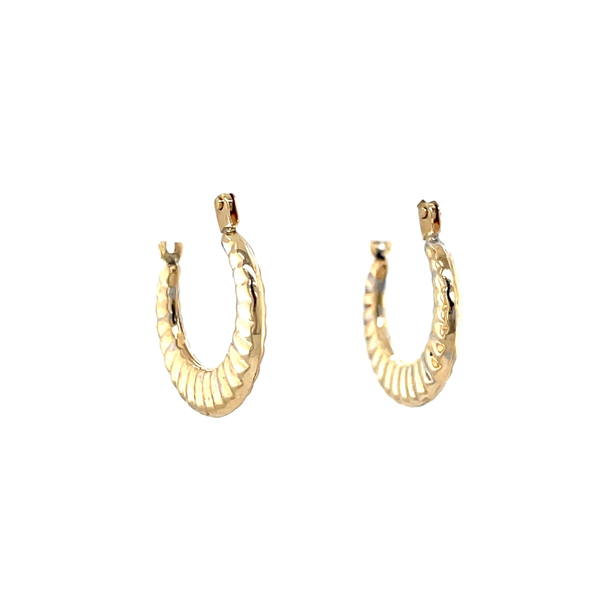 Fantasie vintage earrings 9 ct