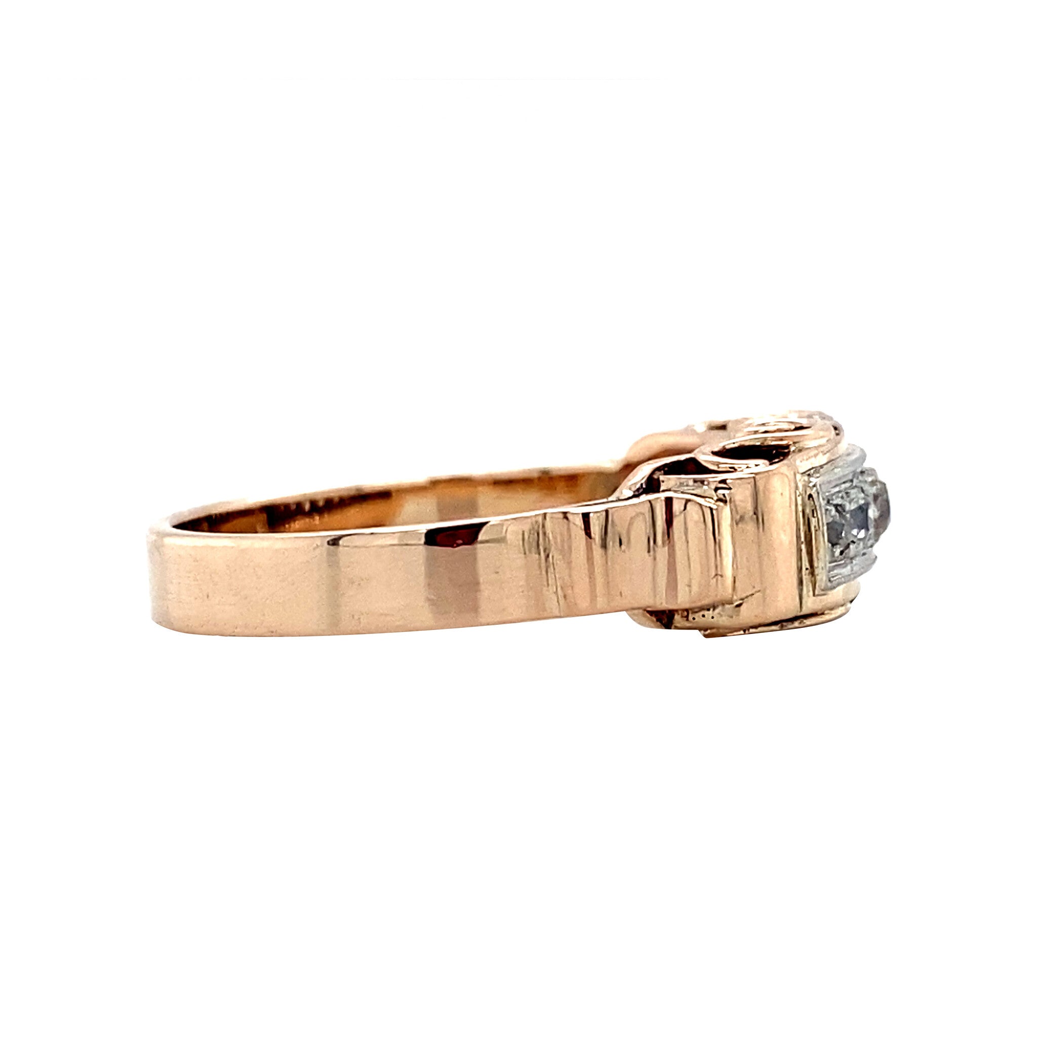 Vintage row ring with diamond, 9 kt